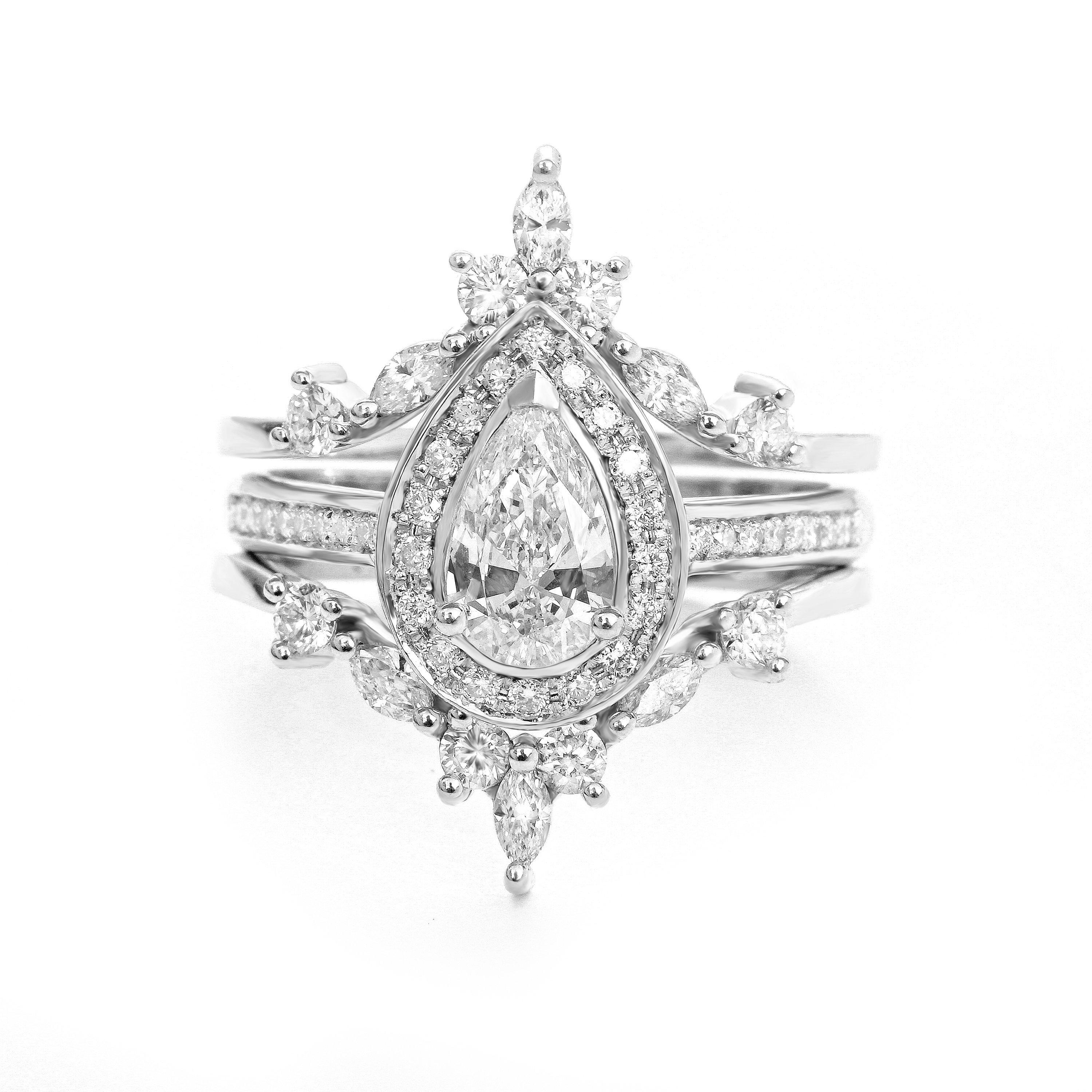Birnenförmiger Moissanit-Halo-Verlobungsring mit Diamant-Ring Guard „Nia“ & „Iceland“ (Tropfenschliff) im Angebot