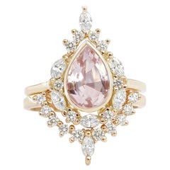 Ensemble de bague de fiançailles unique en Morganite poire et diamants - Eva