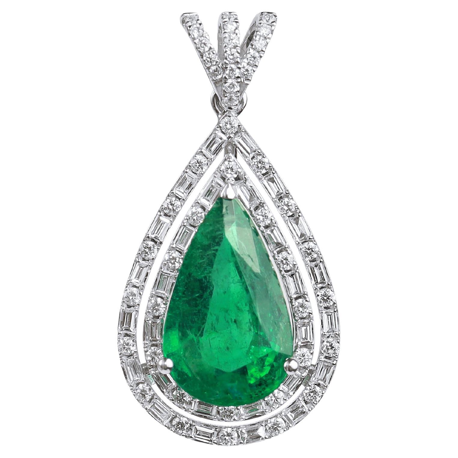 Pear Natural Emerald Diamond Double Halo Pendant 18k White Gold, Gift for her For Sale