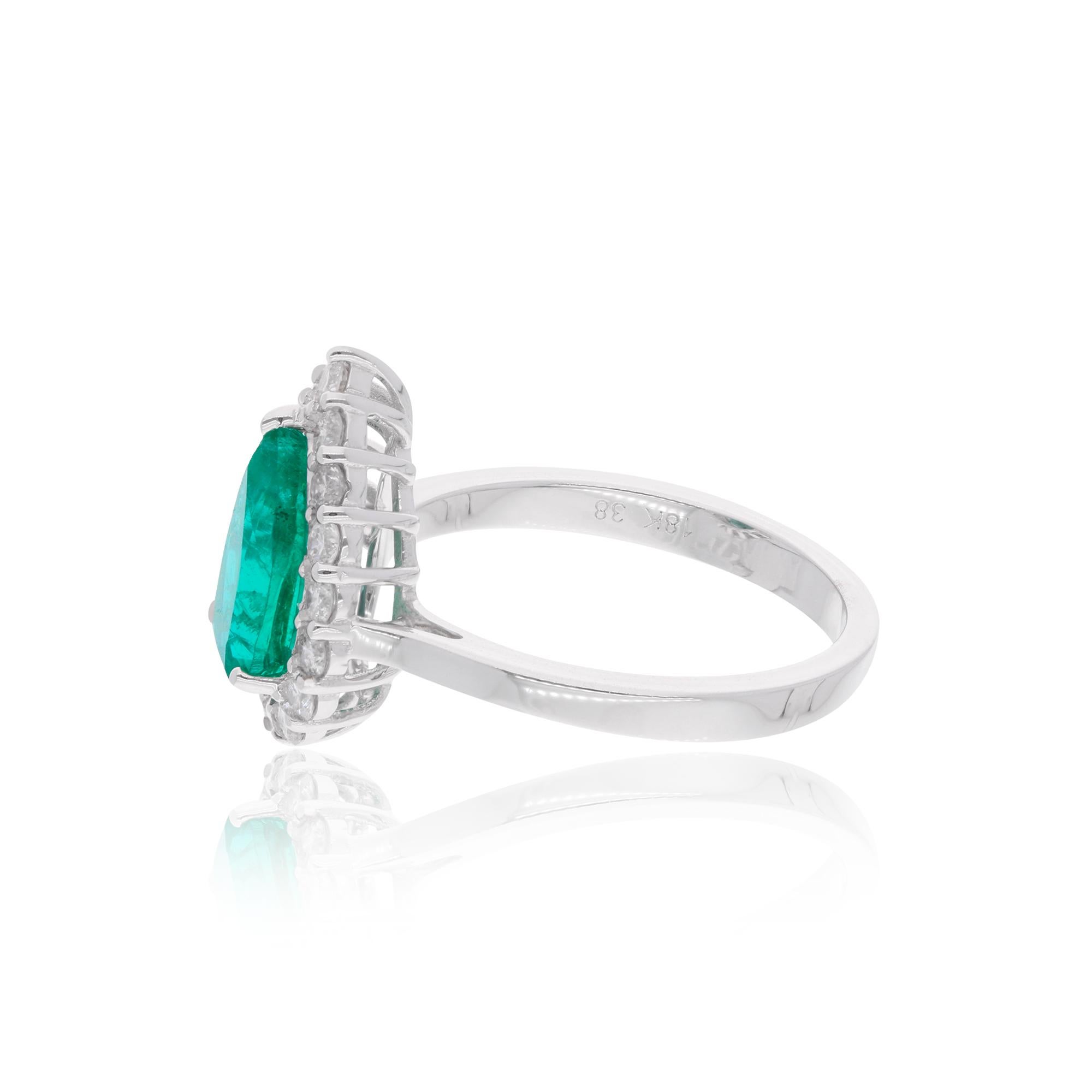 Código del Artículo :- SER-22715
Peso bruto :- 4.65 gm
Oro blanco macizo de 18k Peso :- 4,15 gm
Peso Diamante Natural :- 0.53 Ct. ( CLARIDAD MEDIA DEL DIAMANTE SI1-SI2 Y COLOR H-I )
Esmeralda Pera Natural Peso :- 1.95 qt.
Tamaño del anillo :- 7 US &