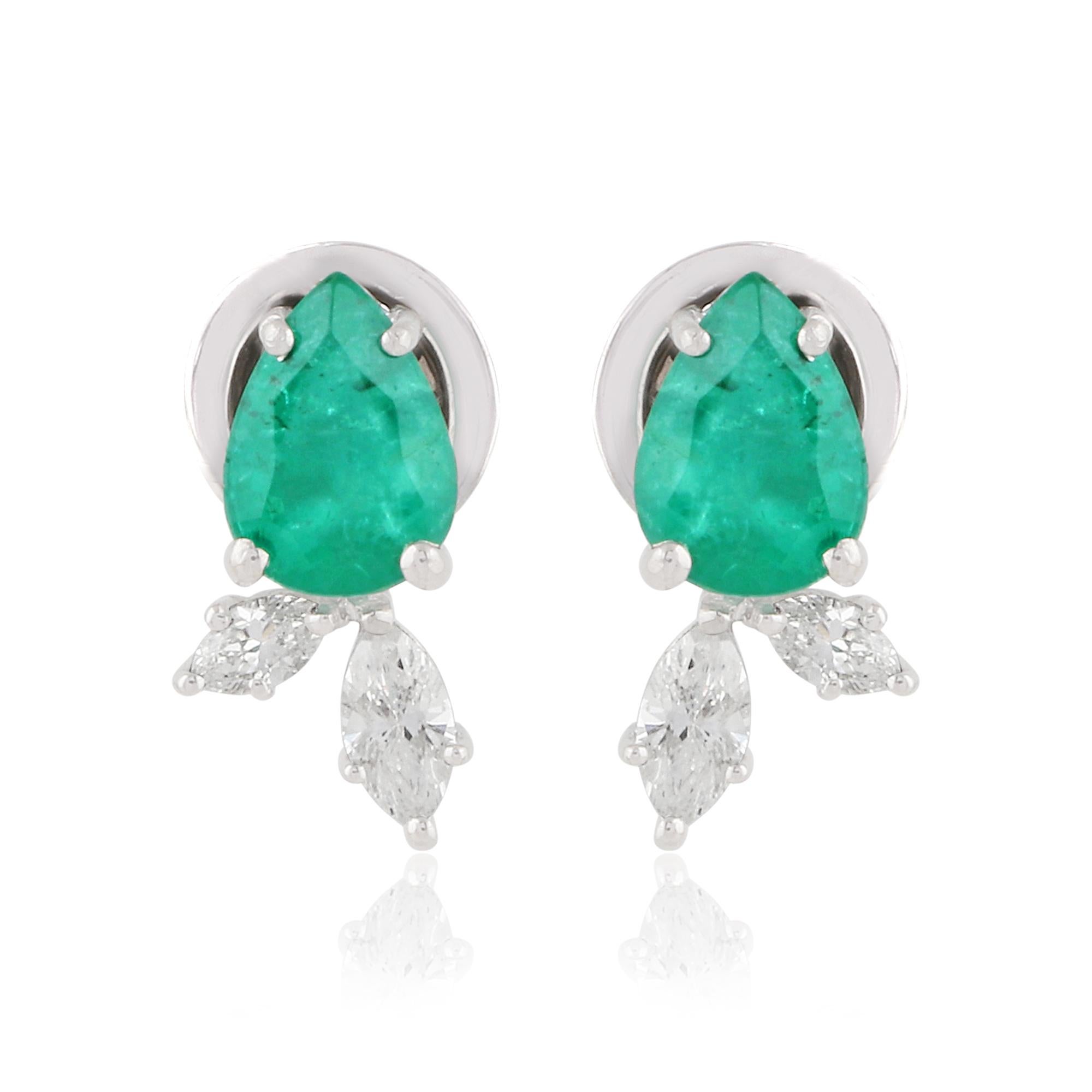 Codice articolo :- See-1268D
Peso lordo :- 2,67 gm
Oro bianco 14k Peso :- 2,39 gm
Peso del diamante naturale :- 0.32 carati  (DIAMANTE DI PUREZZA MEDIA SI1-SI2 E COLORE H-I)
Peso dello smeraldo :- 1.10 carati
Lunghezza orecchini :- 14 mm