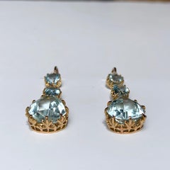 Pear and Old Cut Triple Aquamarine Drop Chandelier Earrings 18 Karat Yellow Gold