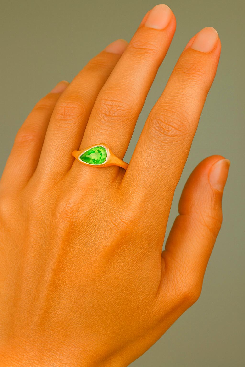 For Sale:  Pear peridot east west ring 6