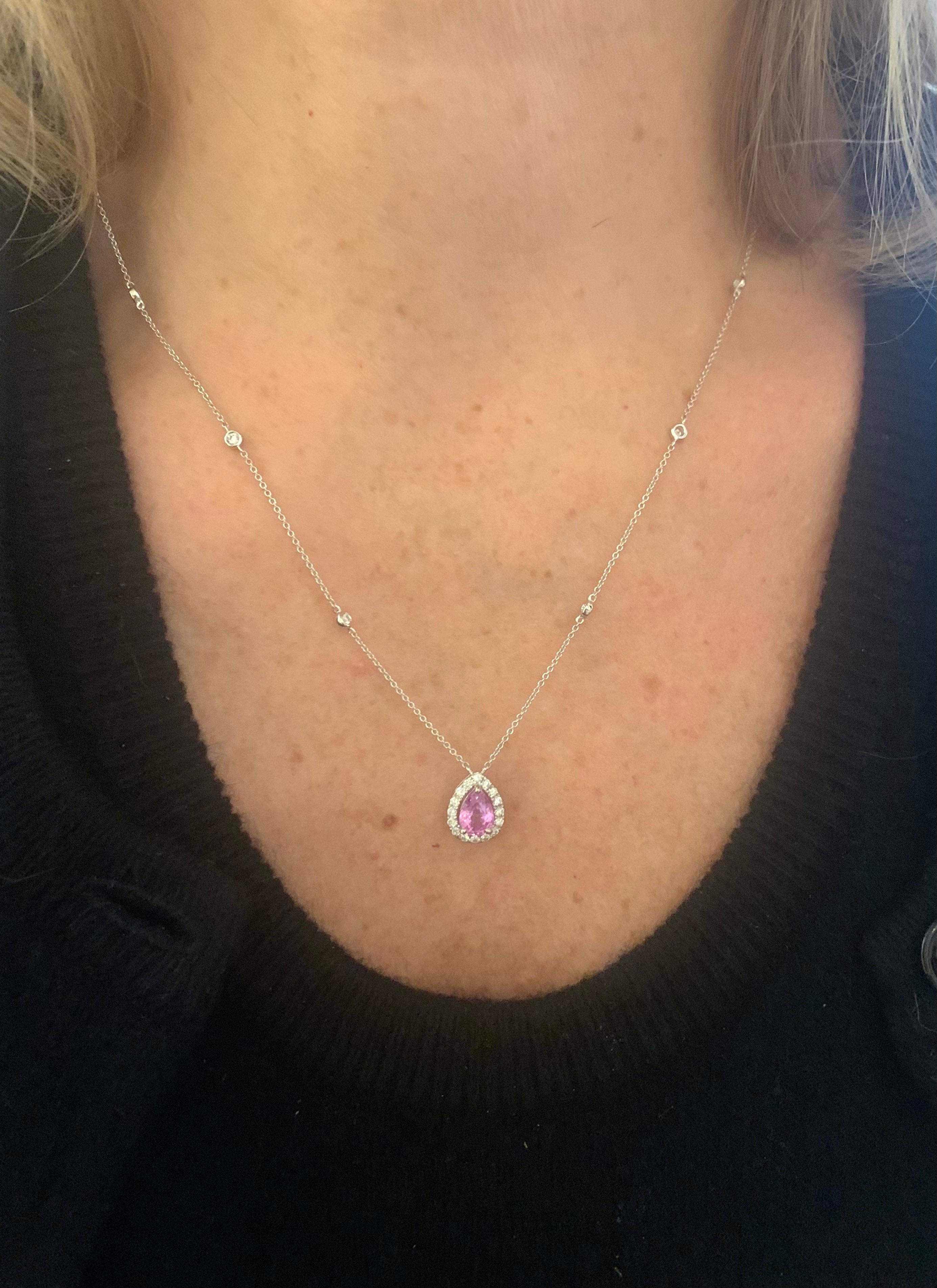 Pear Pink Sapphire Diamonds 18 Carats White Gold Necklace In New Condition In Paris, FR