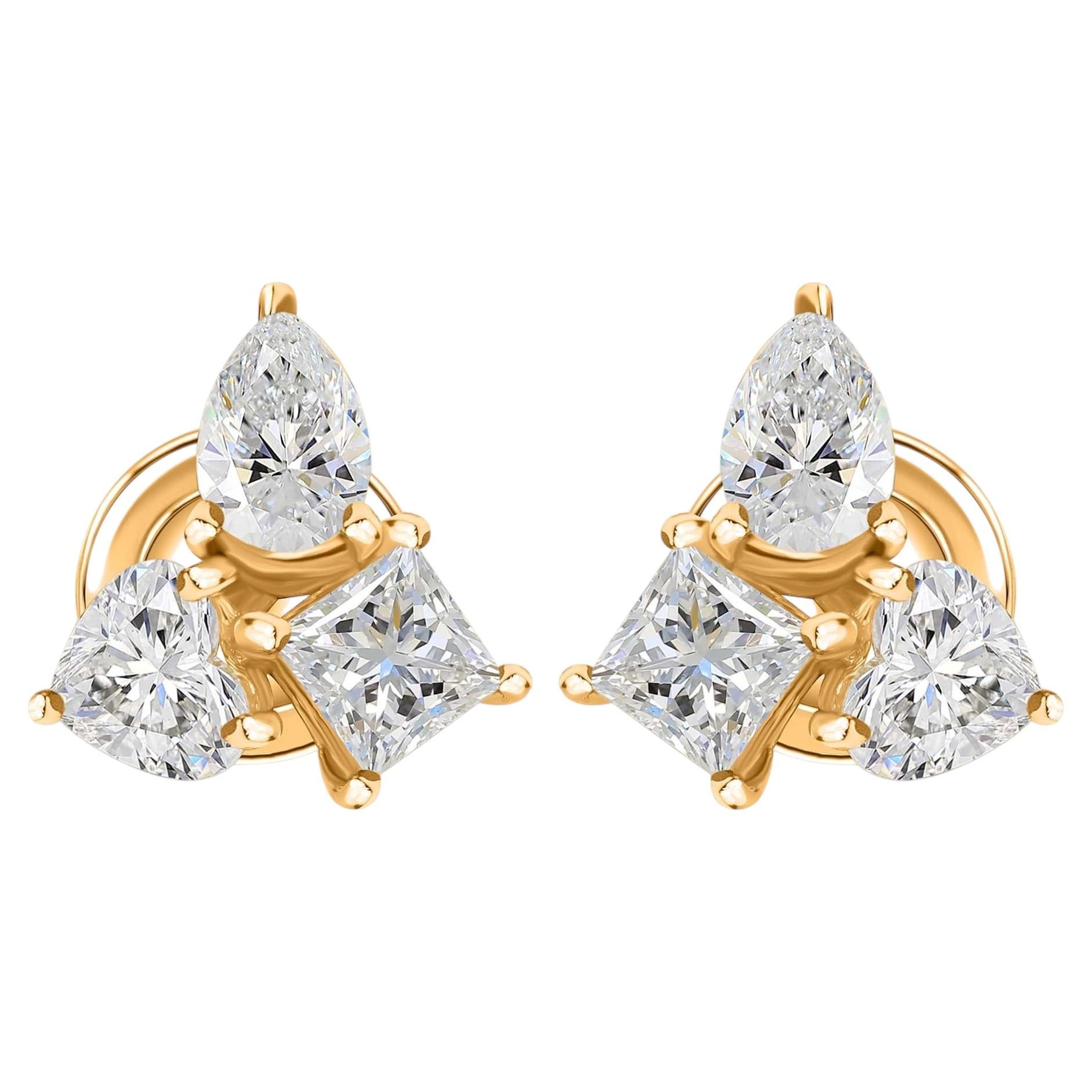Boucles d'oreilles à clous en or jaune 18 carats, ornées d'une perle « Princess » et d'un diamant naturel taille trillion