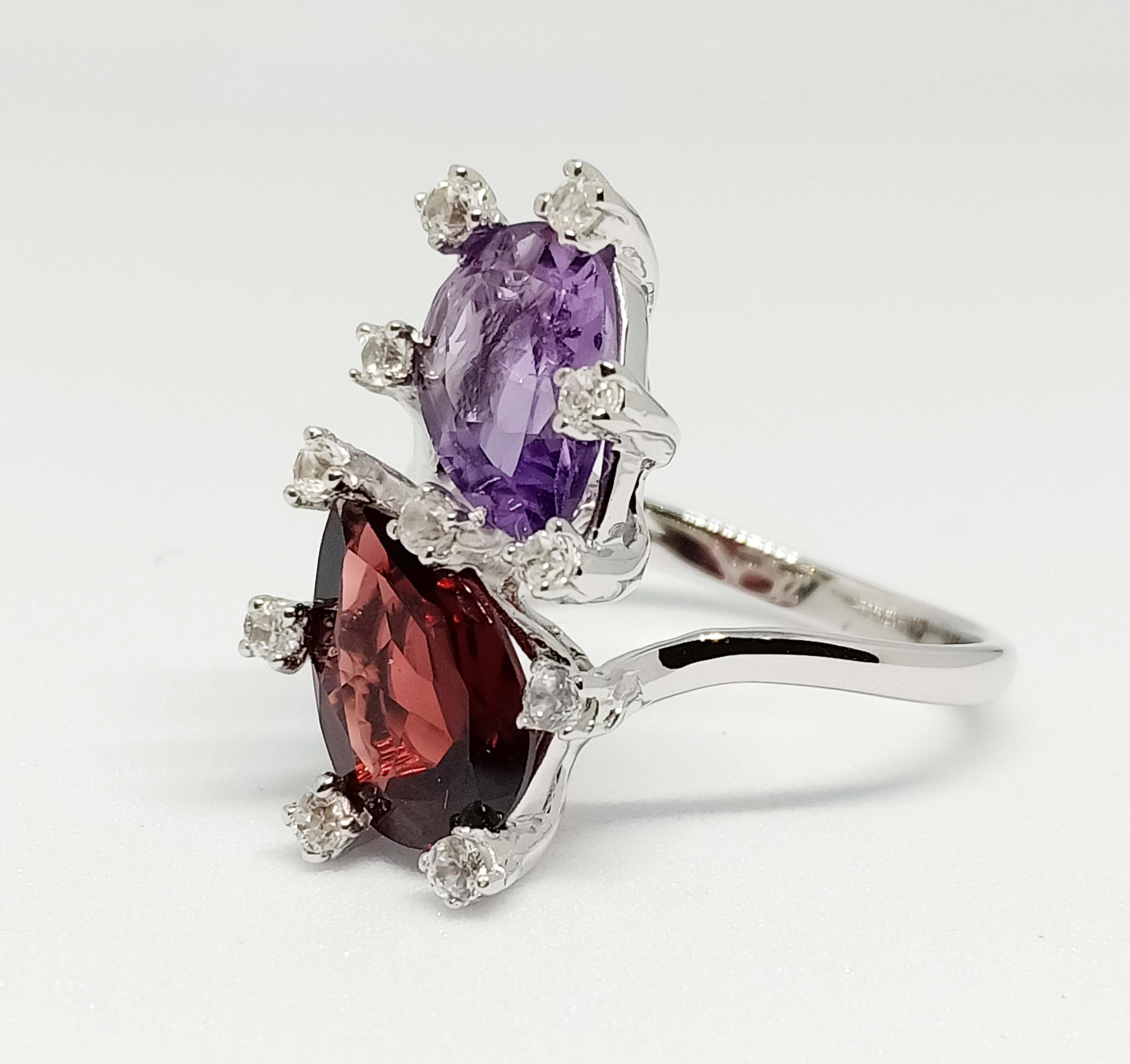 Classical Roman Pear ring.  Garnet and Amethyst with withs white zircon , Sterling silver For Sale