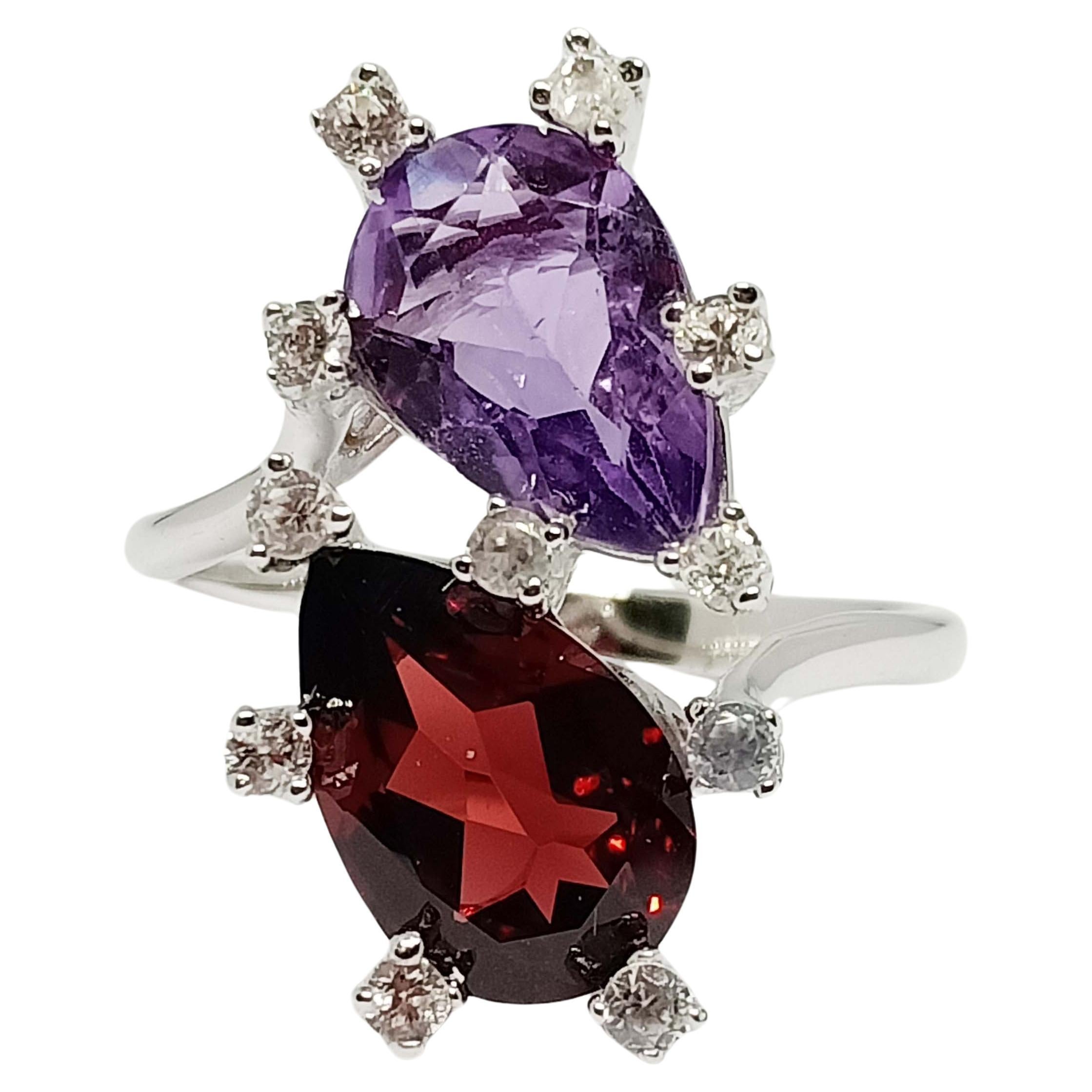Pear ring.  Garnet and Amethyst with withs white zircon , Sterling silver For Sale