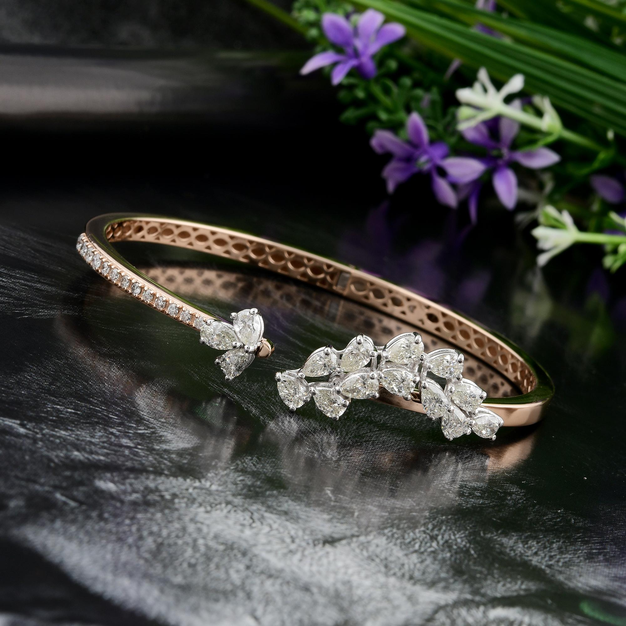 Pera talla redonda SI/H 2.70Ct Diamond Floral Cluster Pulsera brazalete Oro rosa 14k en Nuevo estado para la venta en Diera, Dubai