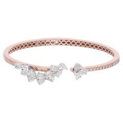 Bracciale a forma di pera con taglio rotondo SI/H 2,70 carati con cluster floreale di diamanti in oro rosa 14k