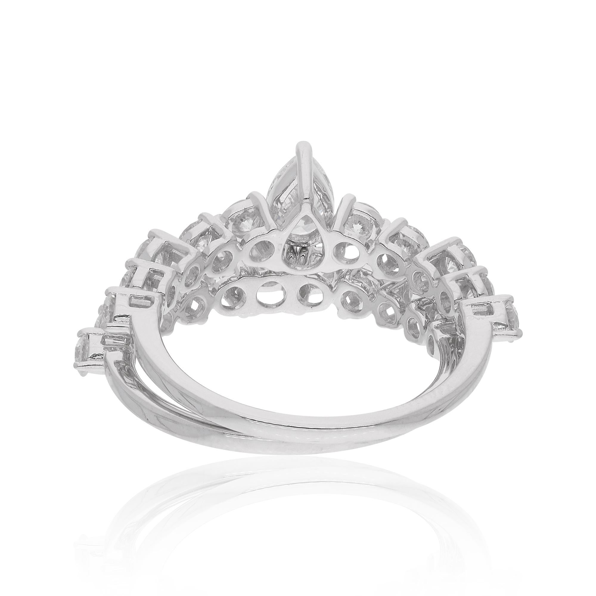 Bagues poires et diamants ronds en or blanc 18 carats Bijoux artisanaux Pour femmes en vente