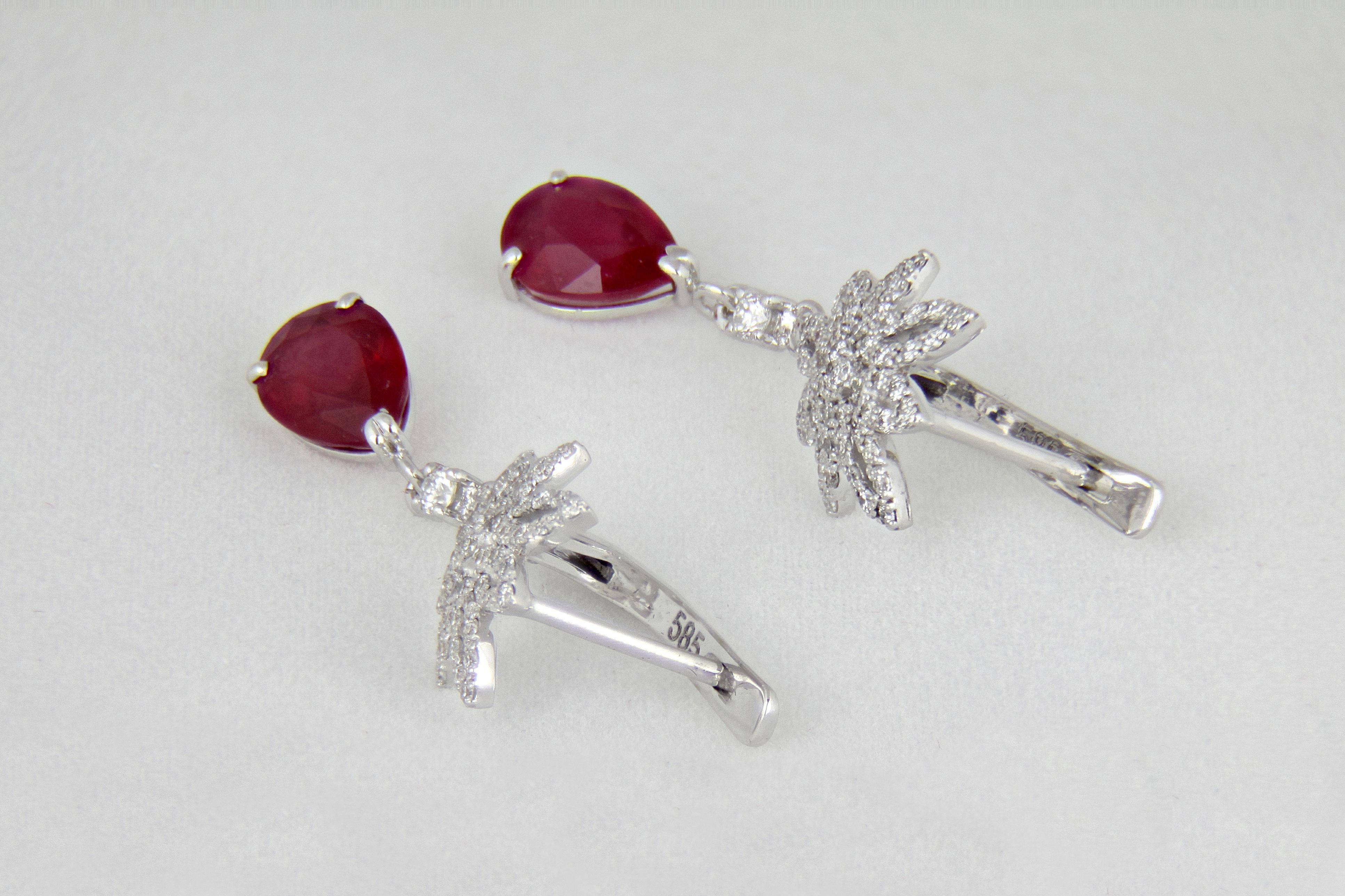 Pendientes colgantes de oro de 14k con rubí pera Moderno en venta