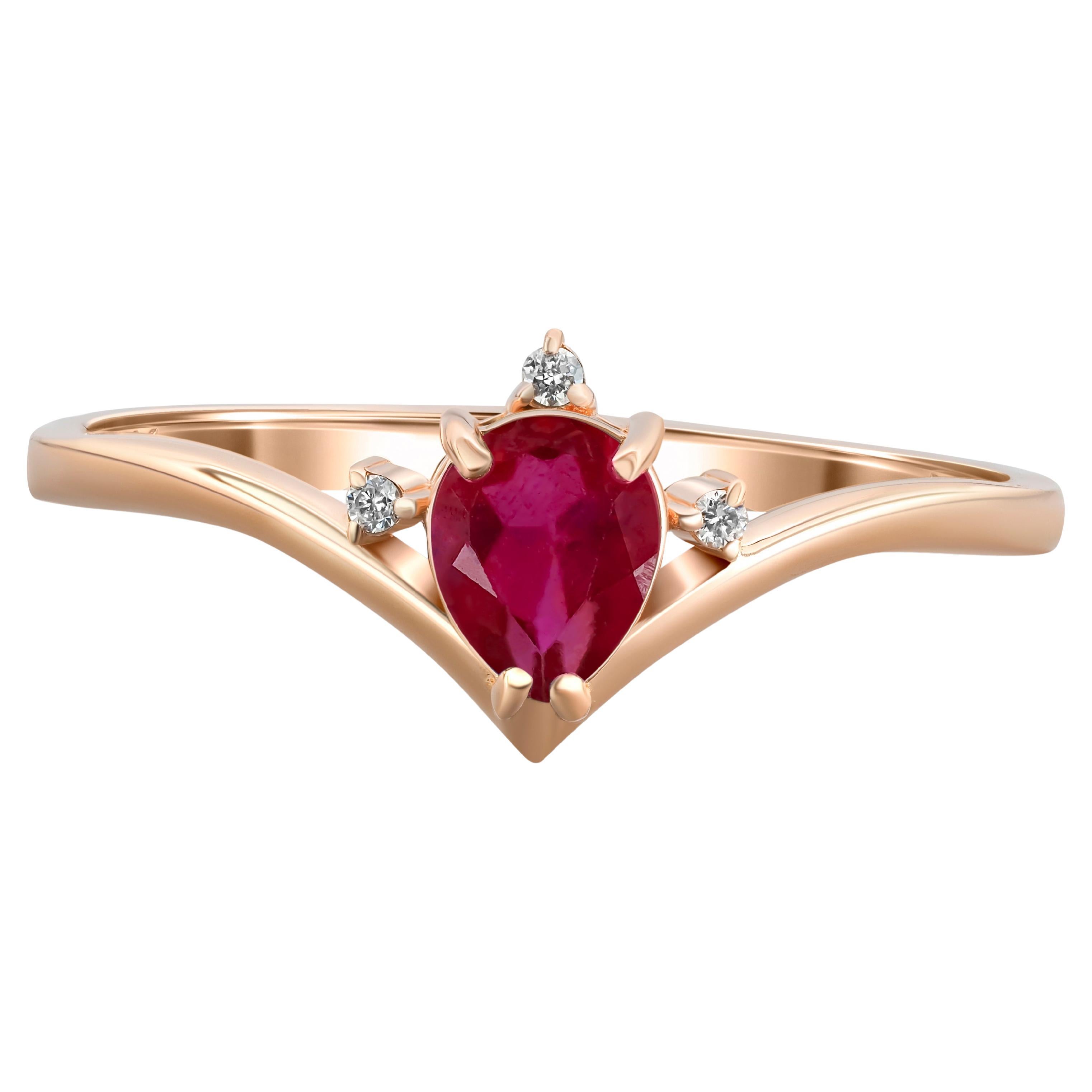 Pear ruby 14k gold ring. For Sale at 1stDibs