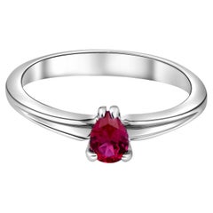 Anello con rubino a pera in oro 14k