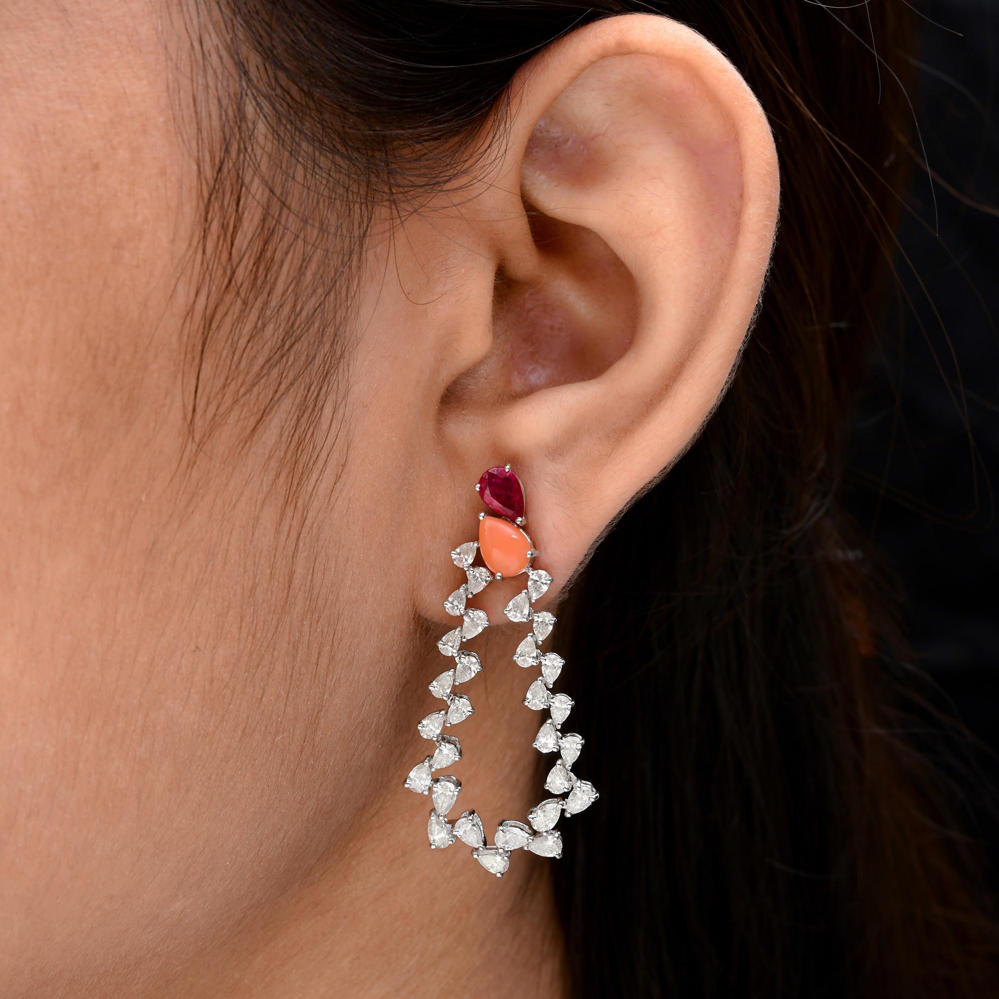 Moderno Orecchini a Pera Rubino Corallo Gemma SI/H Diamante Oro Bianco 18 Carati Fine Dangle in vendita