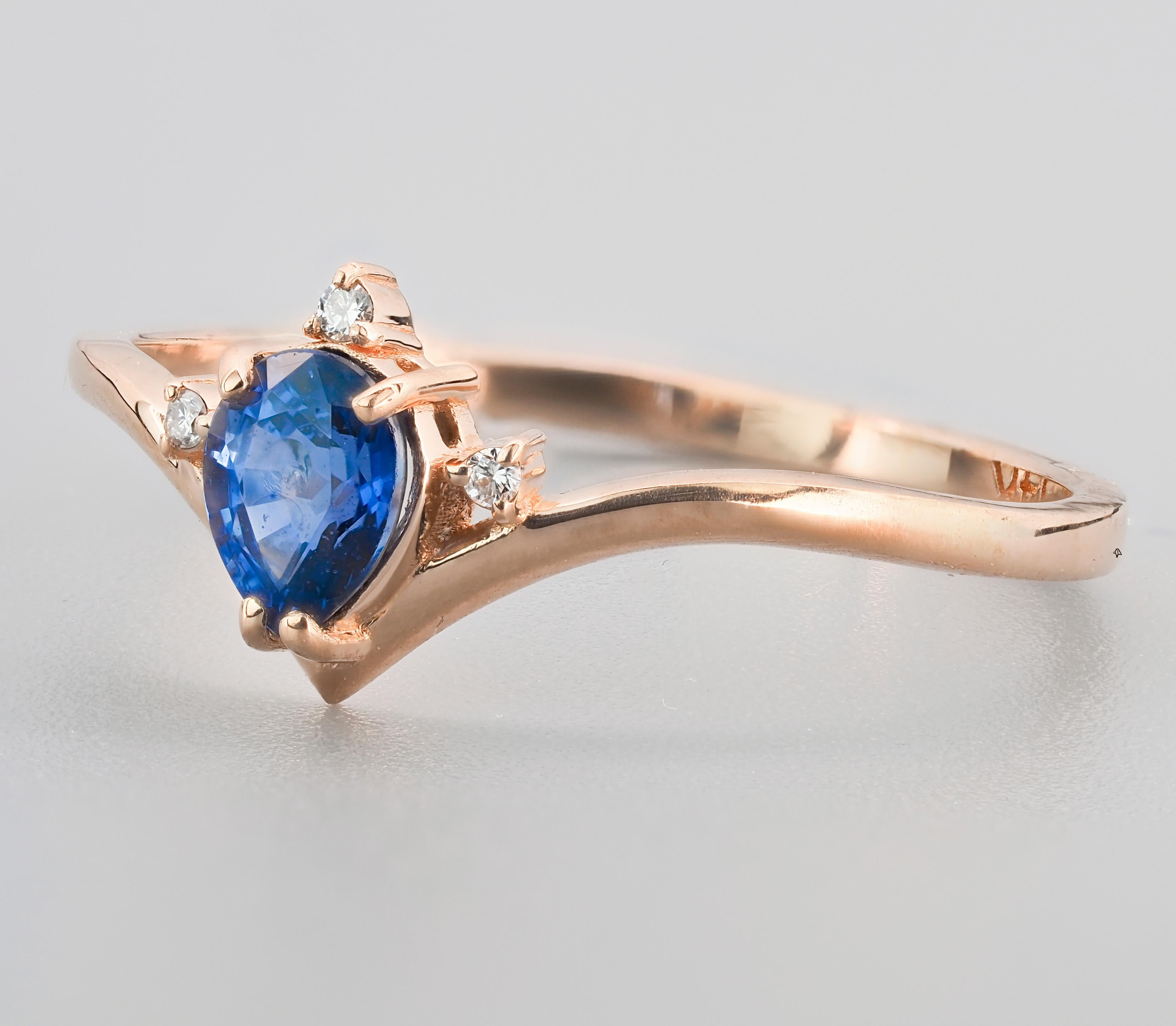 Pear Cut Pear sapphire 14k gold ring.  For Sale