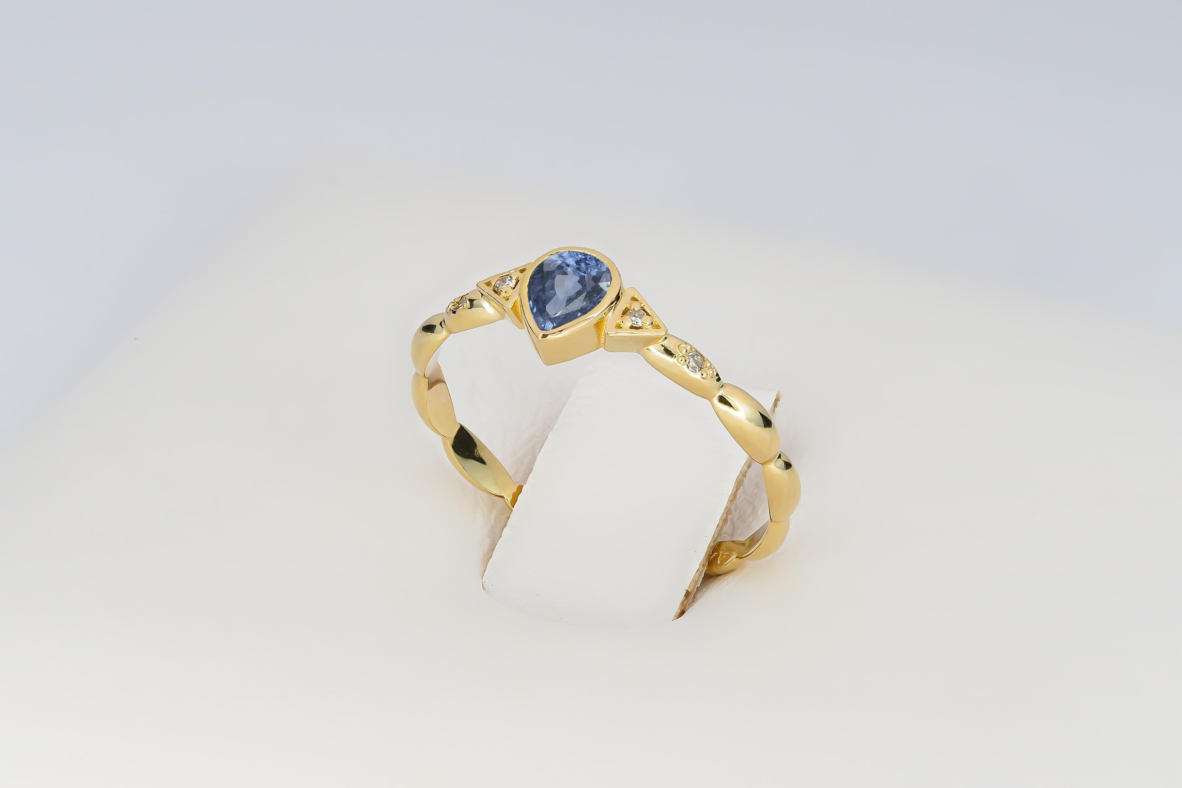 For Sale:  Pear sapphire 14k gold ring. 5