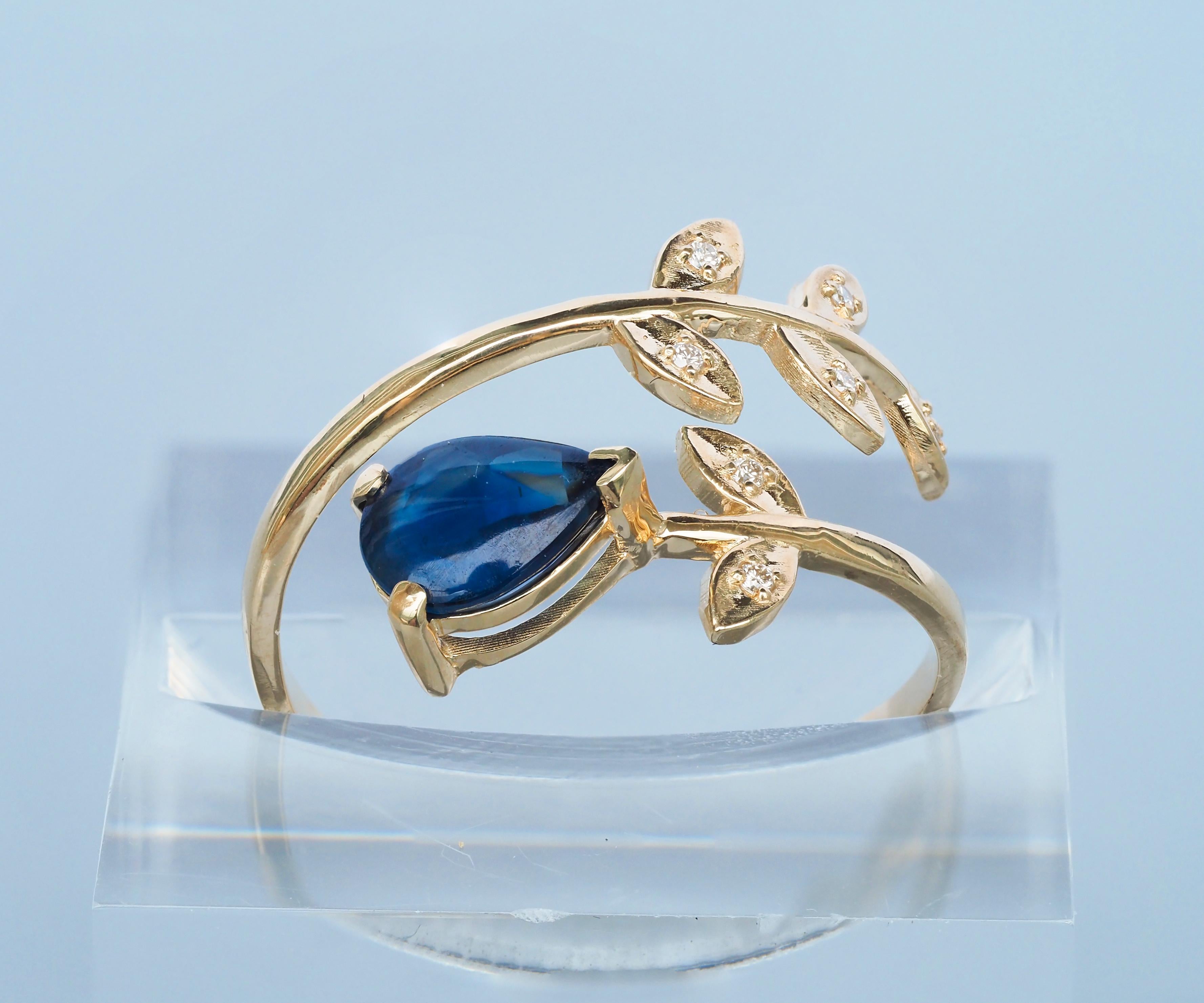 Women's Pear sapphire 14k gold ring.  For Sale
