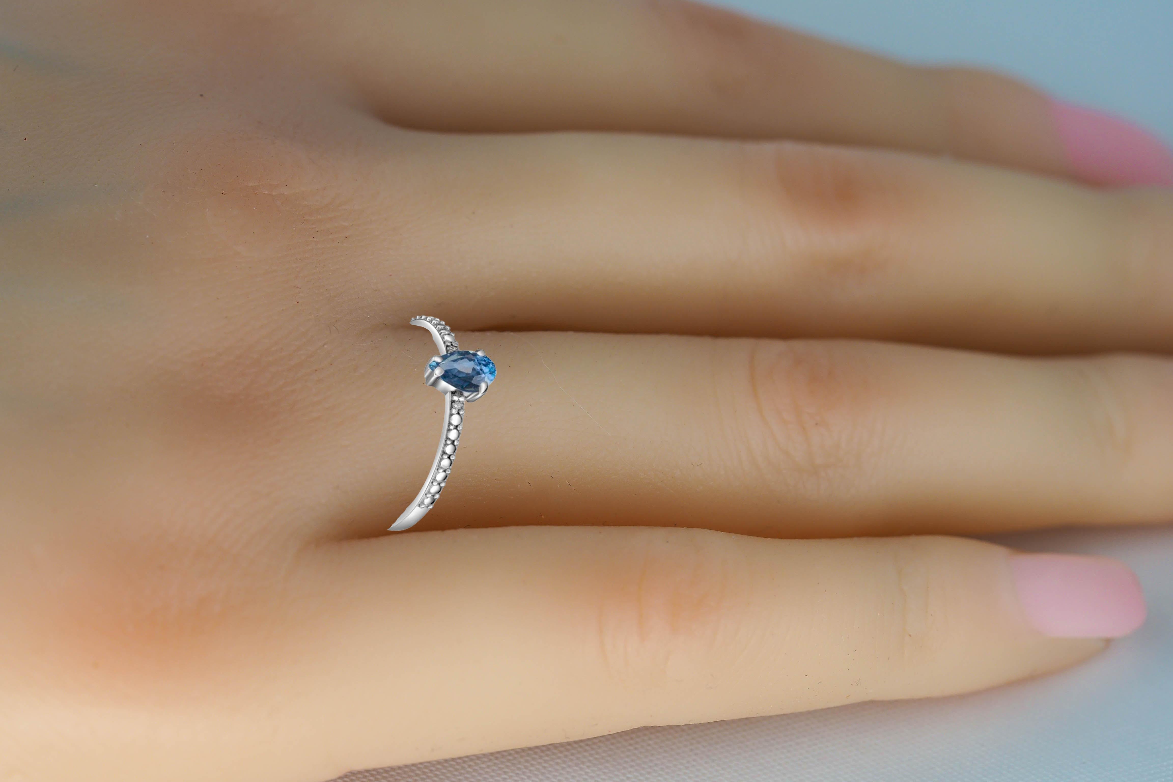 For Sale:  Pear sapphire 14k gold ring. 6