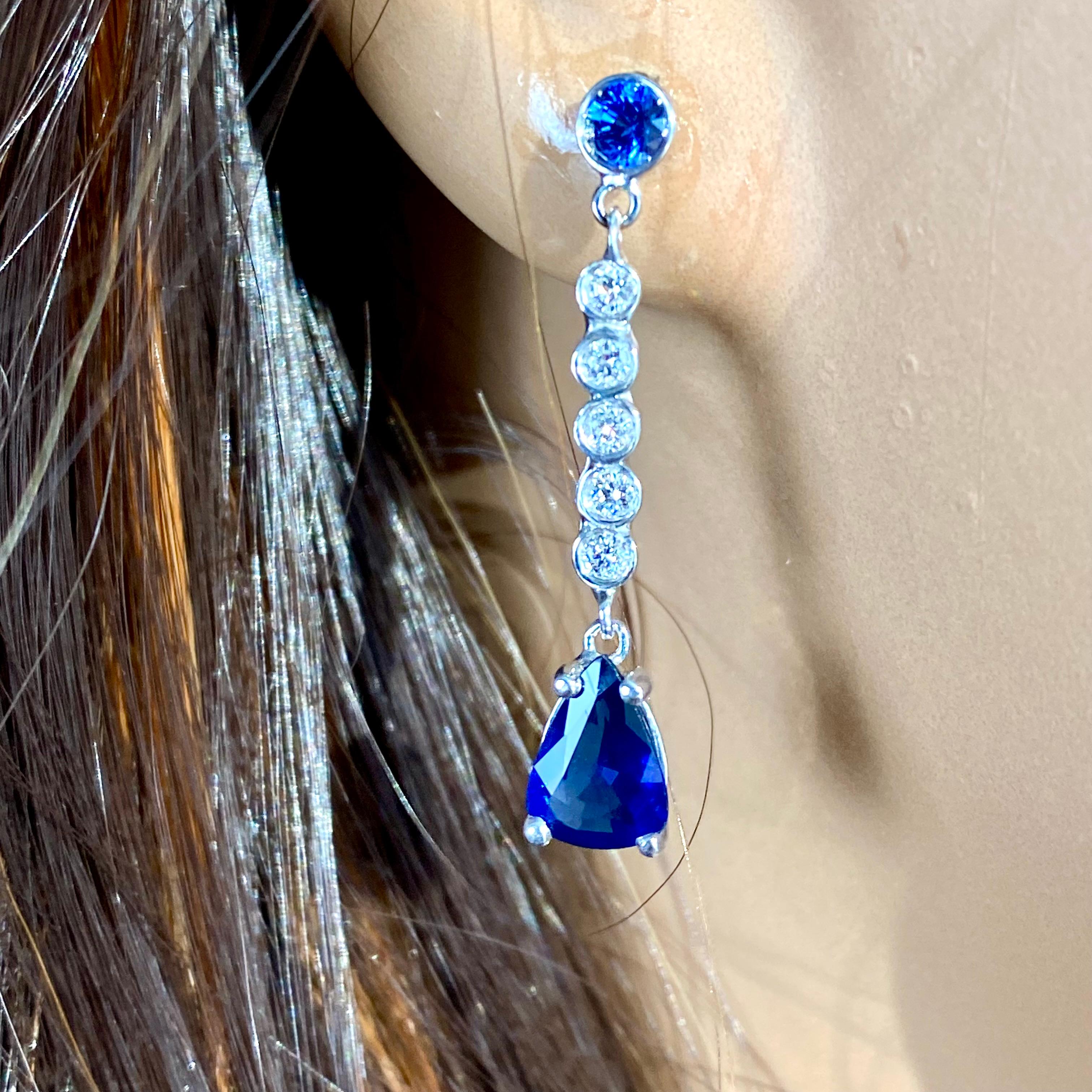 Women's Pear Sapphire Diamond 2.46 Carat 1 Inch Long Dangle White Gold Earrings For Sale