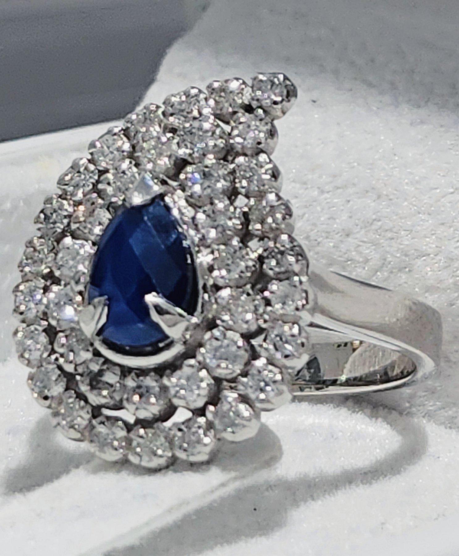 For Sale:  Pear Sapphire Ring 2.46 ct 3