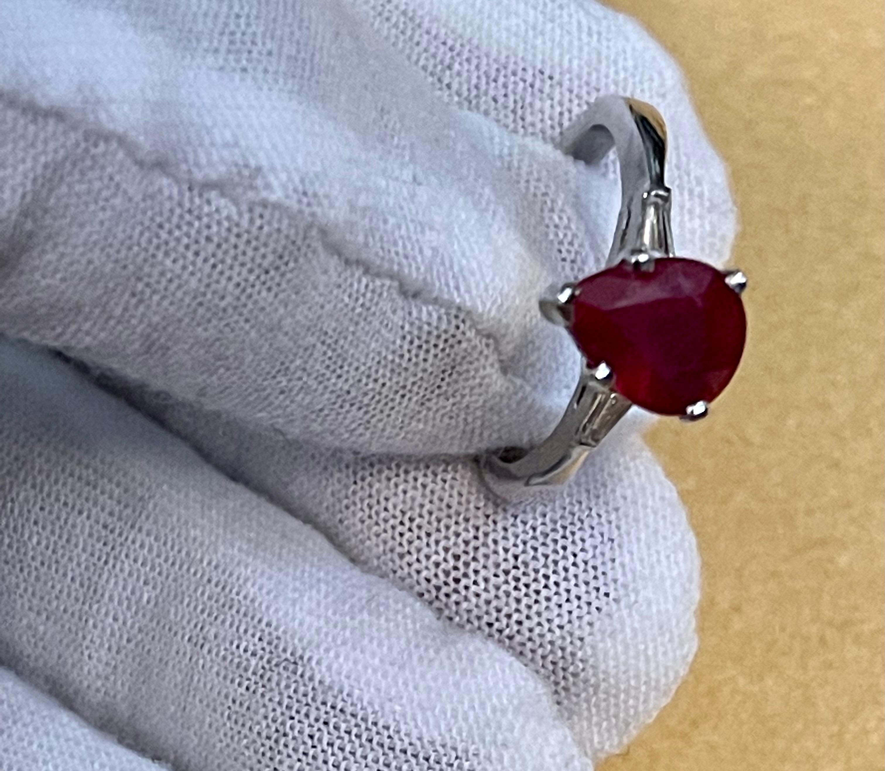 Pear Shape 2 Carat Treated Ruby & Diamond 14 Karat White Gold Ring For Sale 3