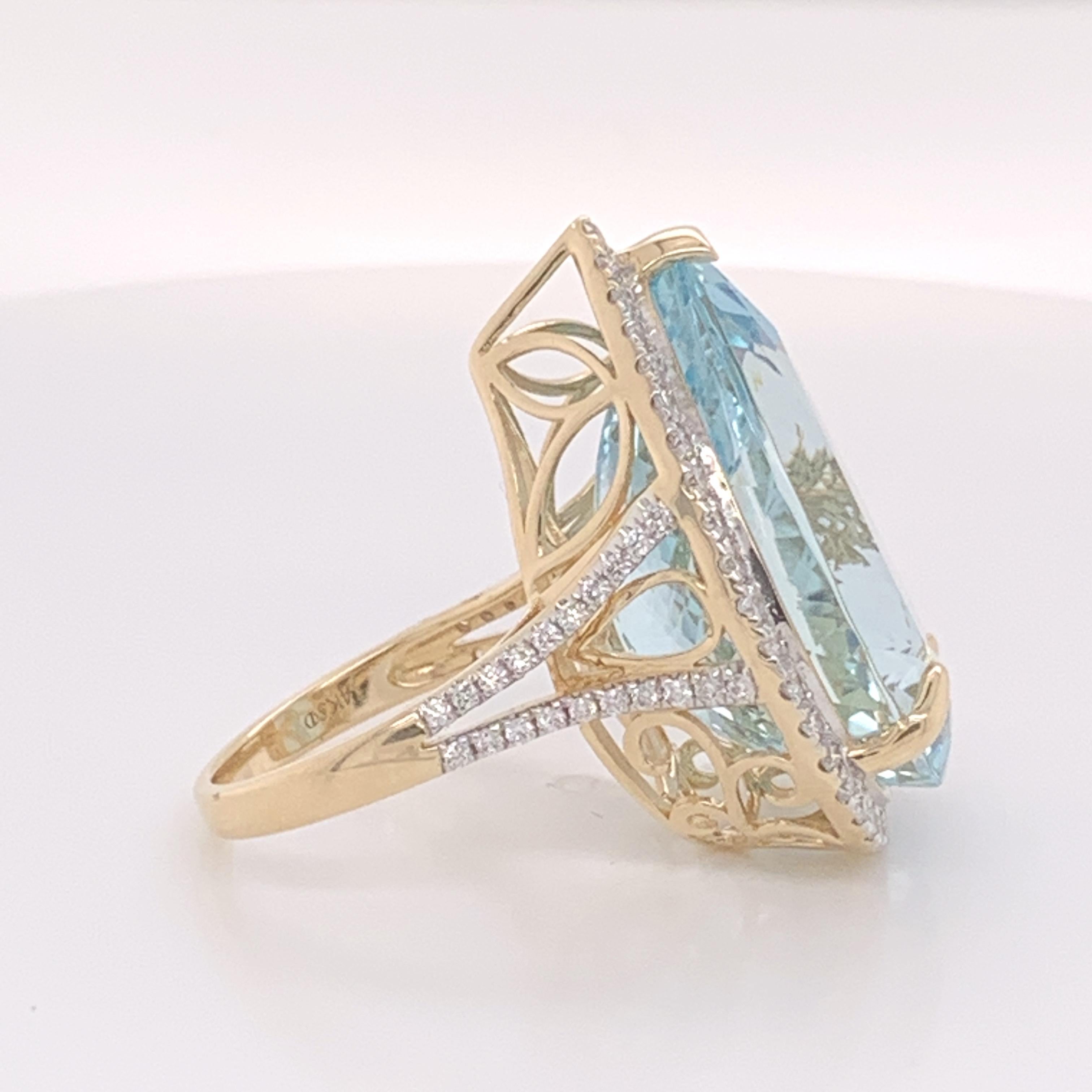 Pear Shape 26.71 Carat Aquamarine and Diamond Ring In New Condition In Trumbull, CT