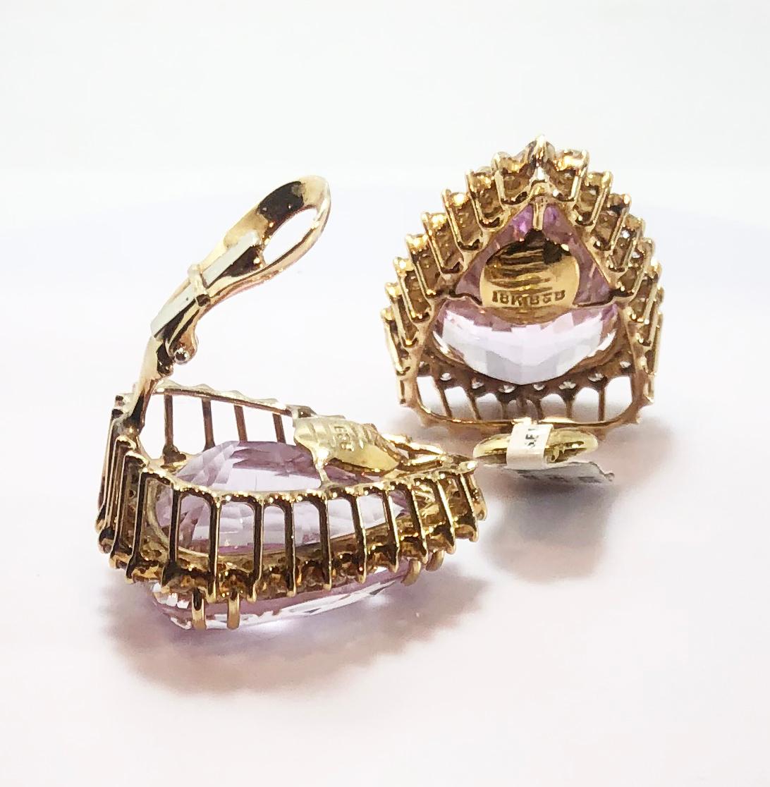 Boucles d'oreilles en or jaune 18 carats avec kunzite en forme de poire de 30 carats et diamants Pour femmes en vente