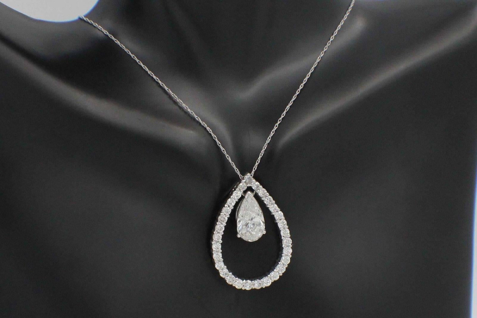 Pear Shape 3.88 Carat Diamond Pendant Necklace in 18 Karat White Gold For Sale 3