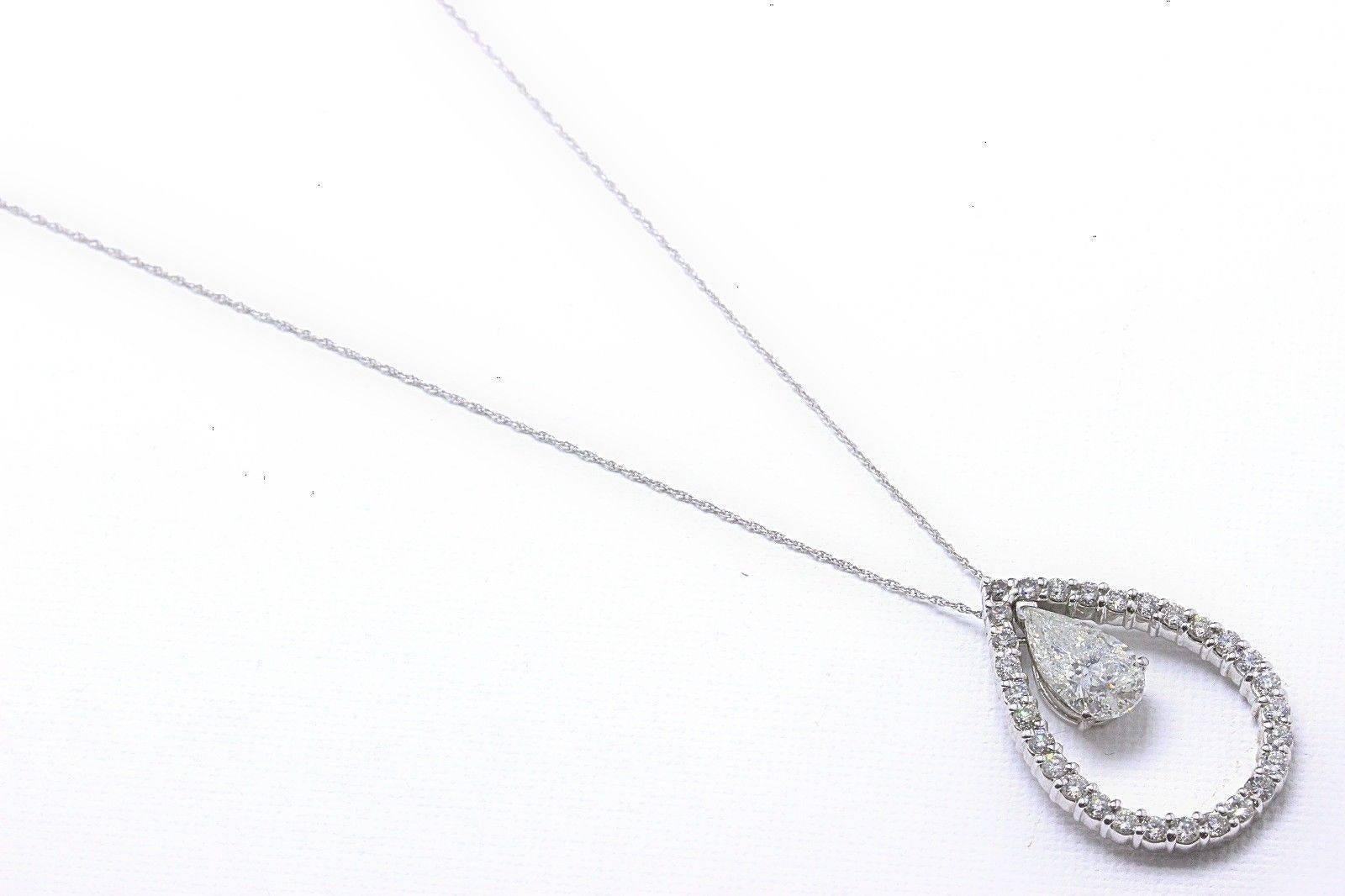 Pear Shape 3.88 Carat Diamond Pendant Necklace in 18 Karat White Gold For Sale 4
