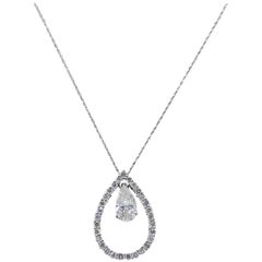 Collier pendentif en or blanc 18 carats avec diamants en forme de poire de 3,88 carats