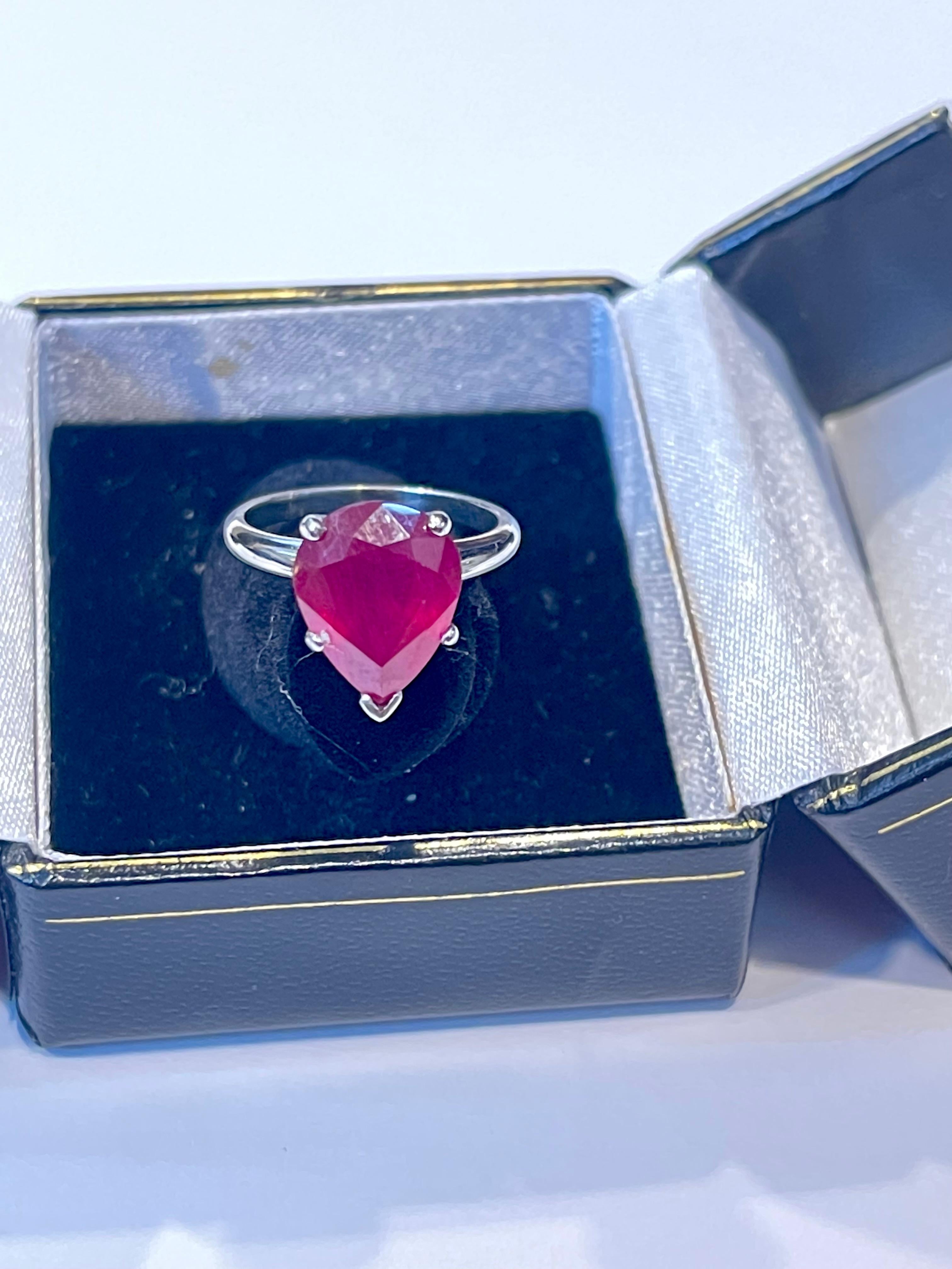 Pear Shape 4.5 Carat Treated Ruby 14 Karat White Gold Ring For Sale 4