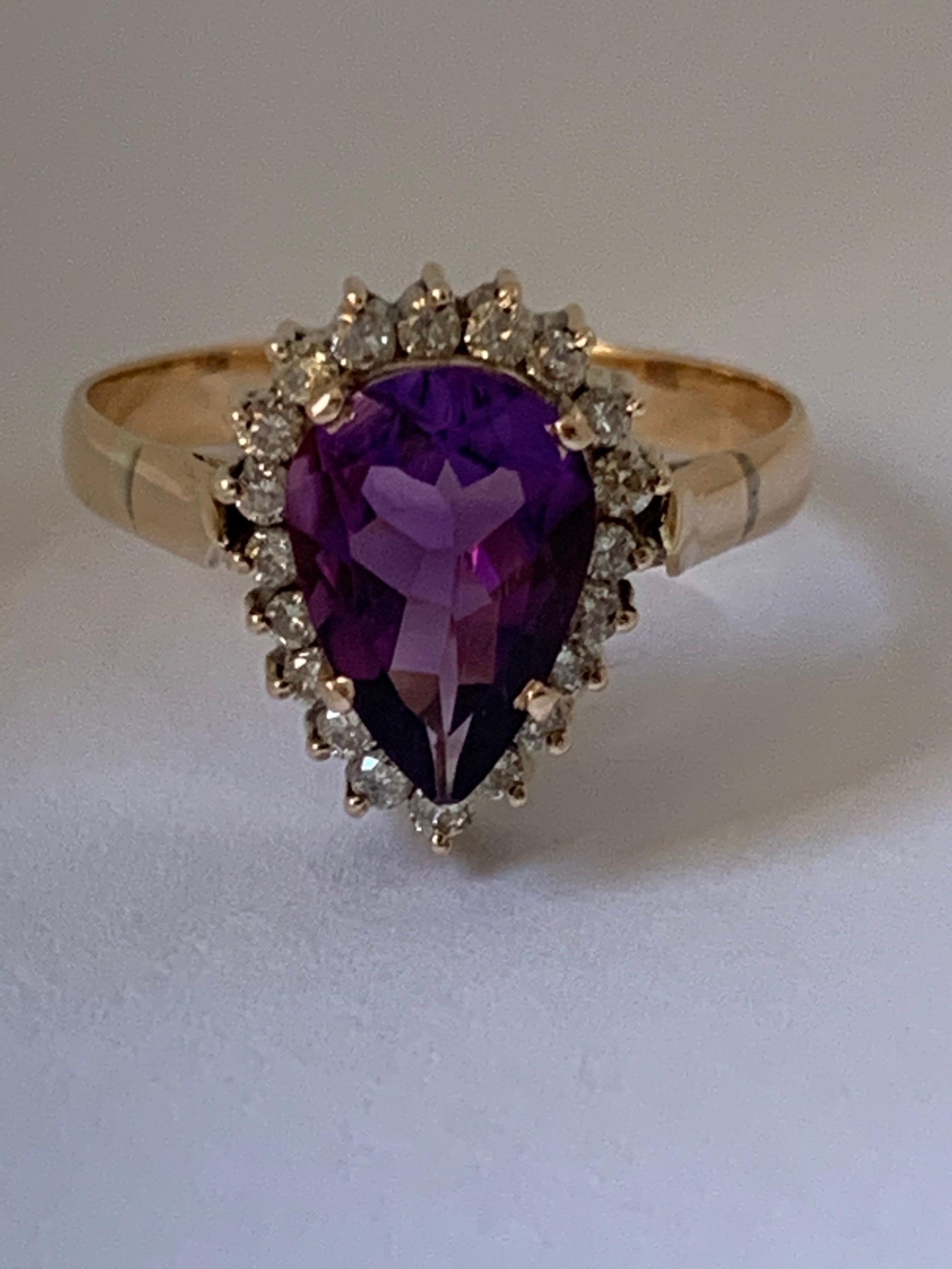 Pear Shape Amethyst and Diamond 14 Carat Gold Ring For Sale 3