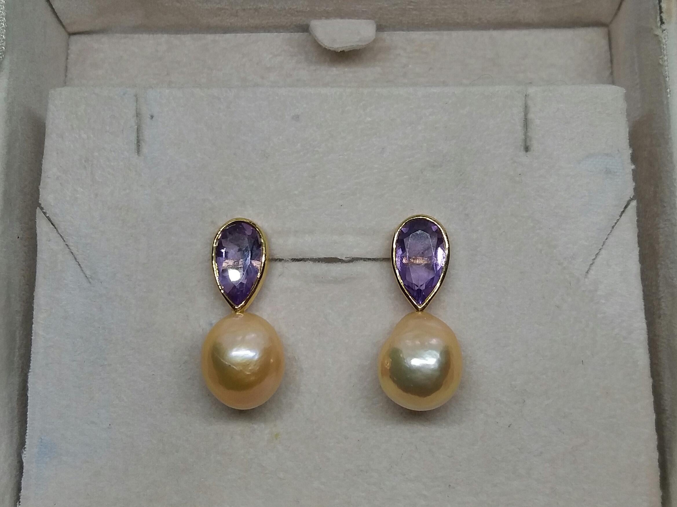 Boucles d'oreilles en or jaune 14 K, perles baroques de couleur crème, améthystes en forme de poire en vente 6