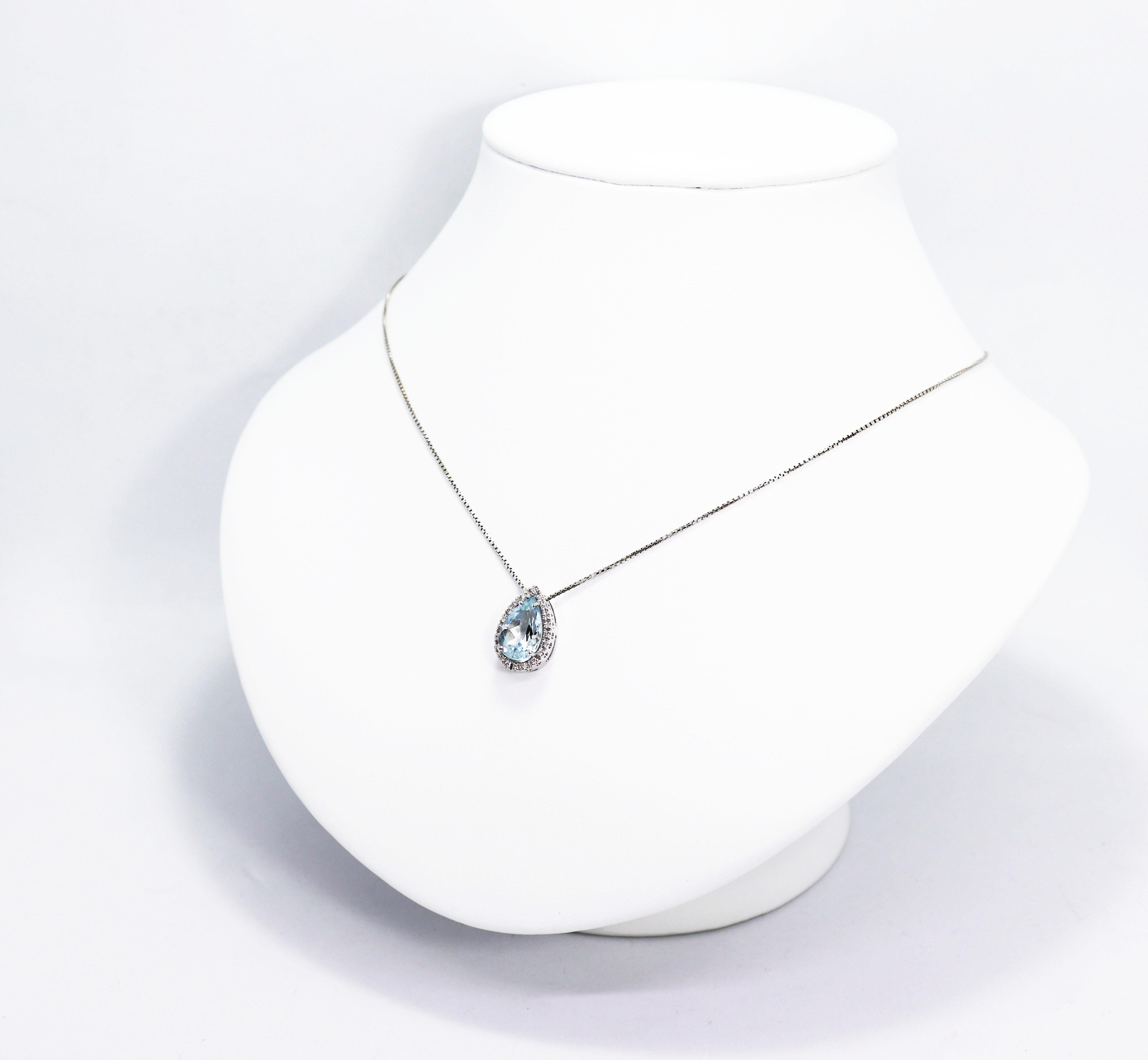 Modern Pear Shape Aquamarine and Diamond 18 Carat Gold Pendant and Chain