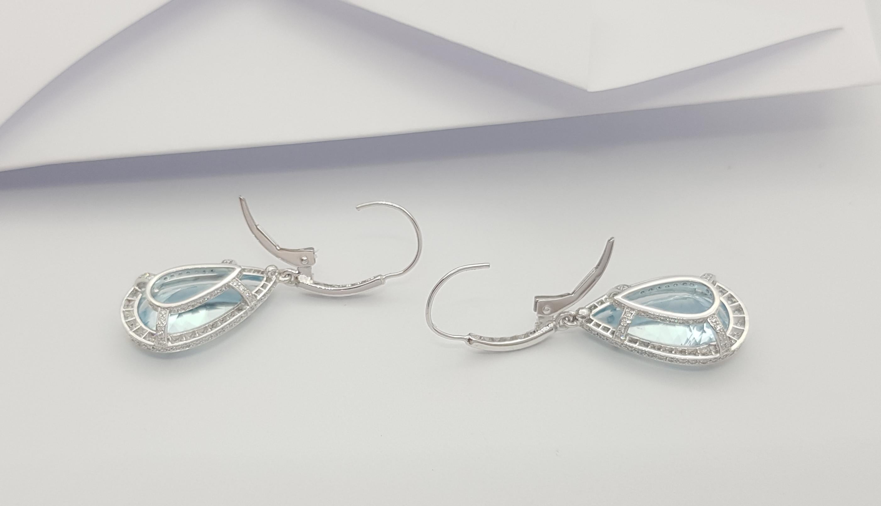 Pear Shape Aquamarine with Diamond Earrings Set in Platinum 950 Settings For Sale 1