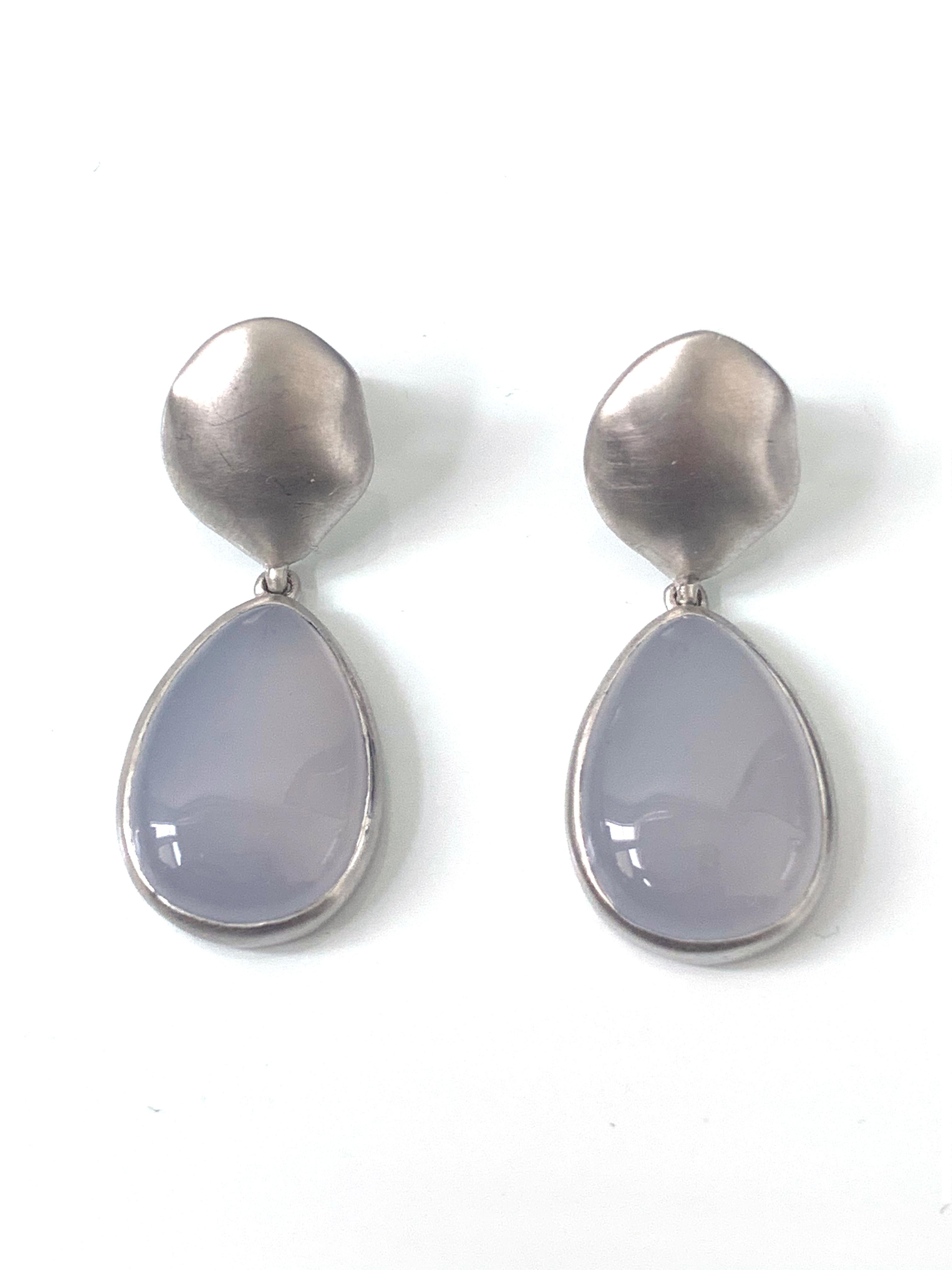 Women's Pear-shape Cabochon Chalcedony Drop Sterling Silver Earrings For Sale