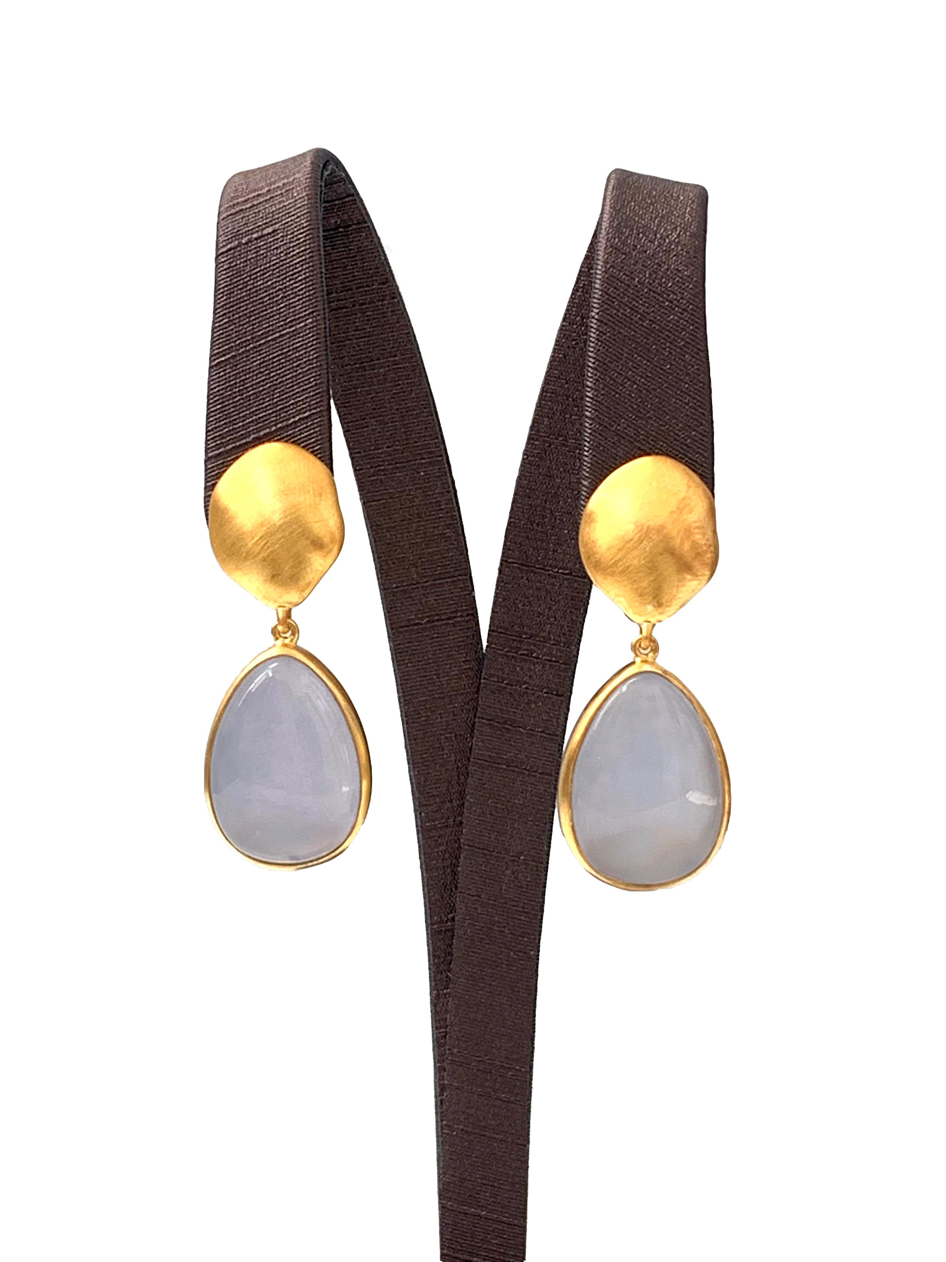 Women's Pear-shape Cabochon Chalcedony Vermeil Drop Earrings