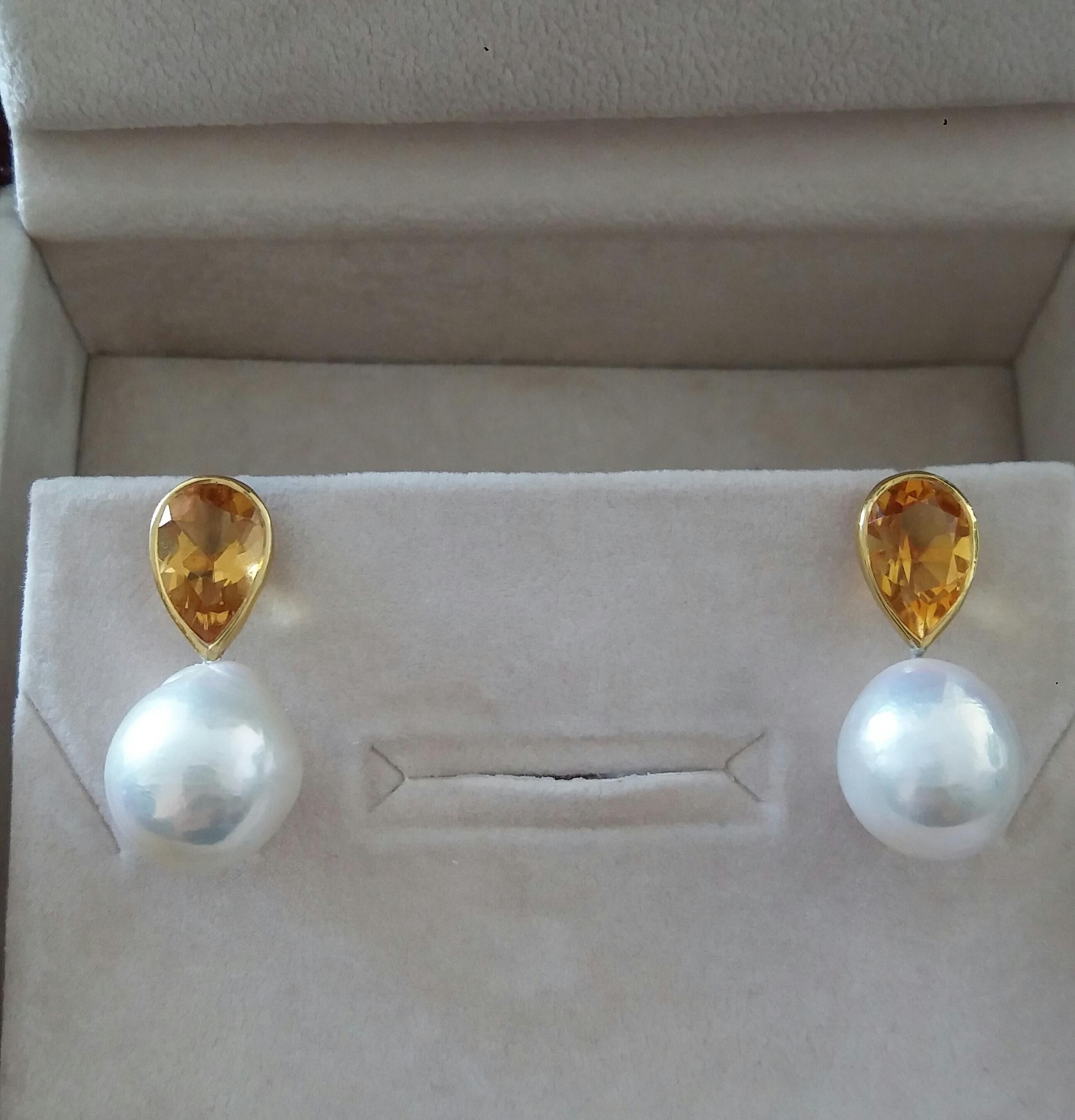 Pear Shape Citrine 14 Karat Yellow Gold Bezel White Baroque Pearls Stud Earrings For Sale 5