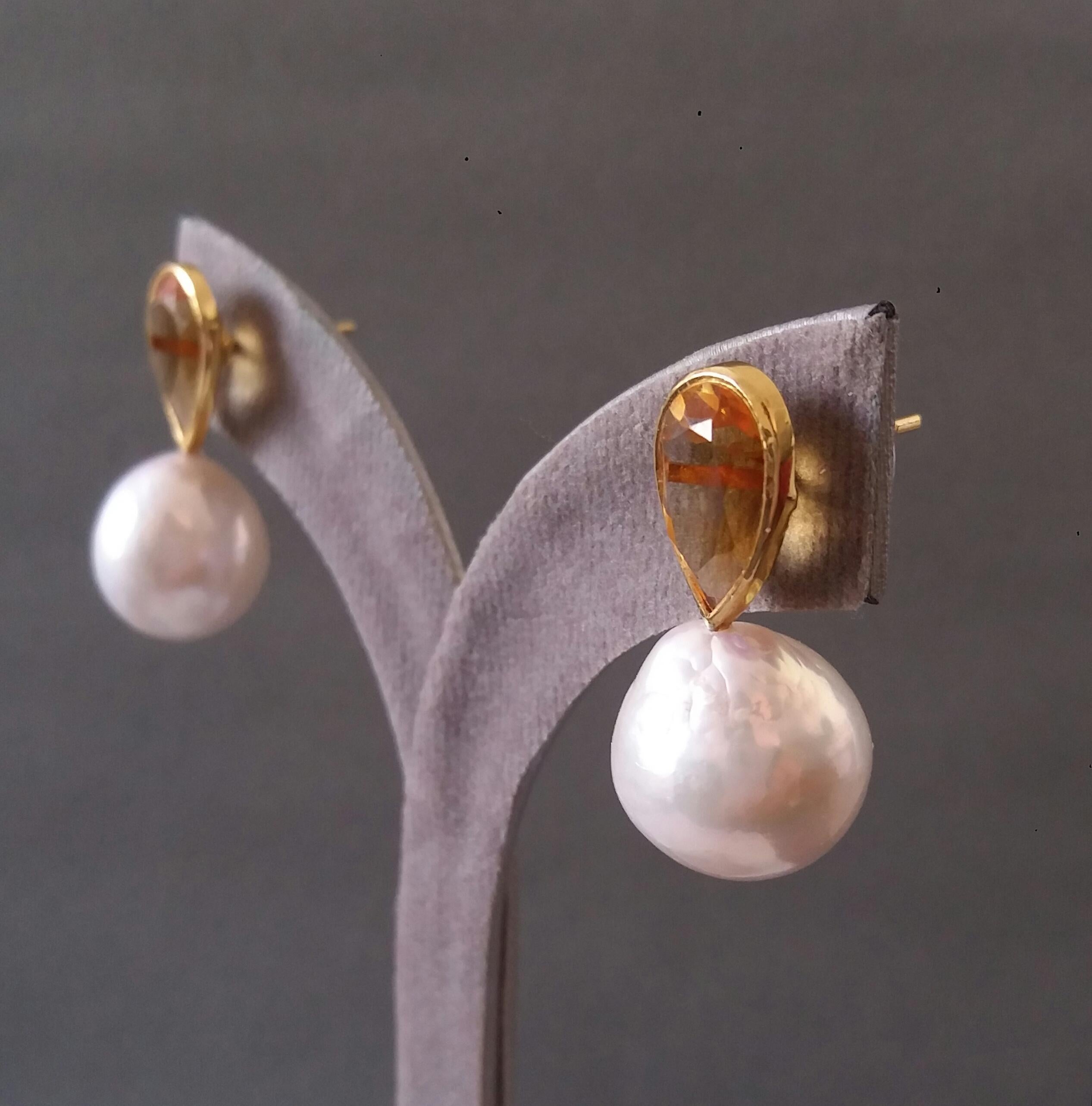 Pear Shape Citrine 14 Karat Yellow Gold Bezel White Baroque Pearls Stud Earrings For Sale 9