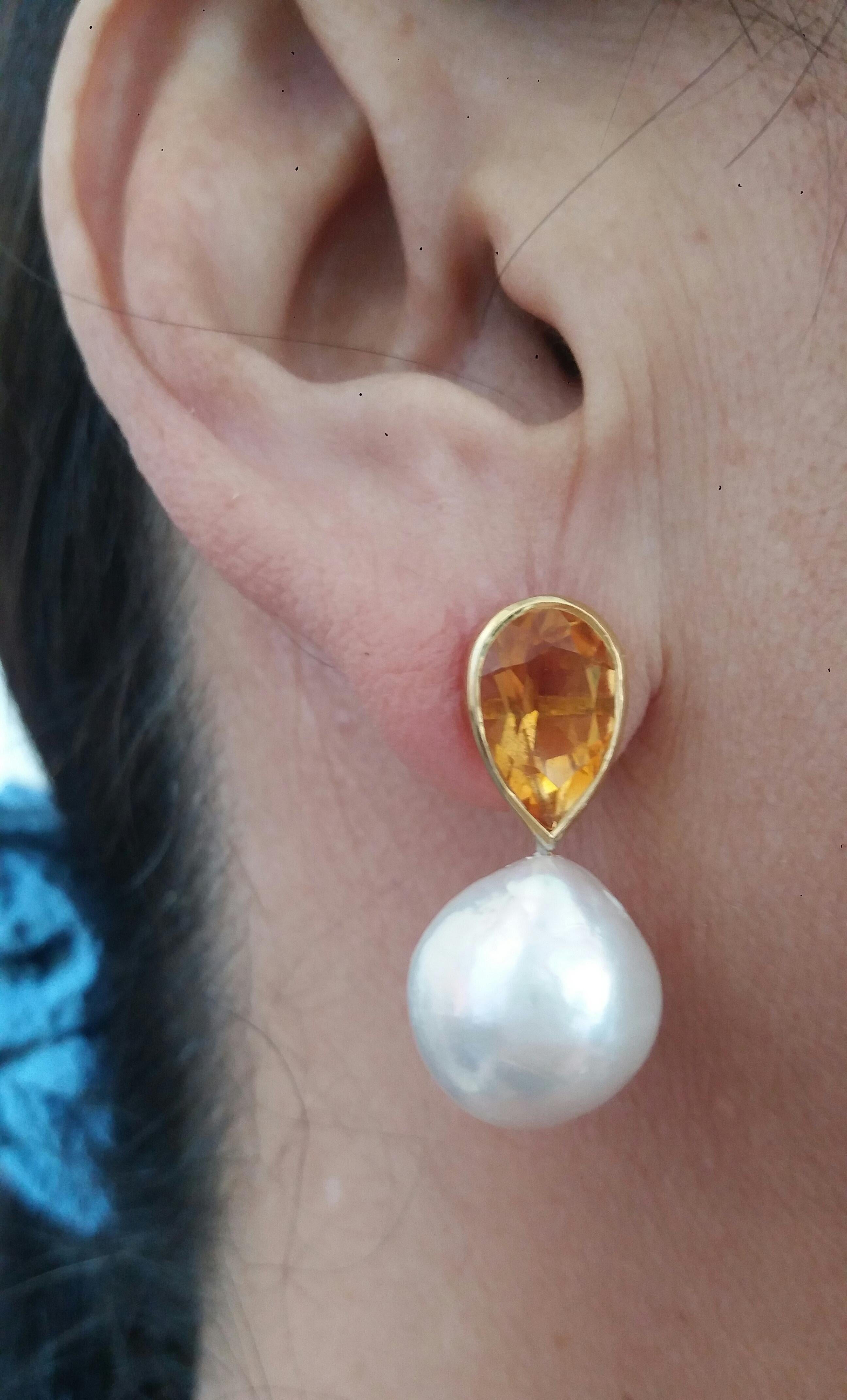 Pear Shape Citrine 14 Karat Yellow Gold Bezel White Baroque Pearls Stud Earrings For Sale 11