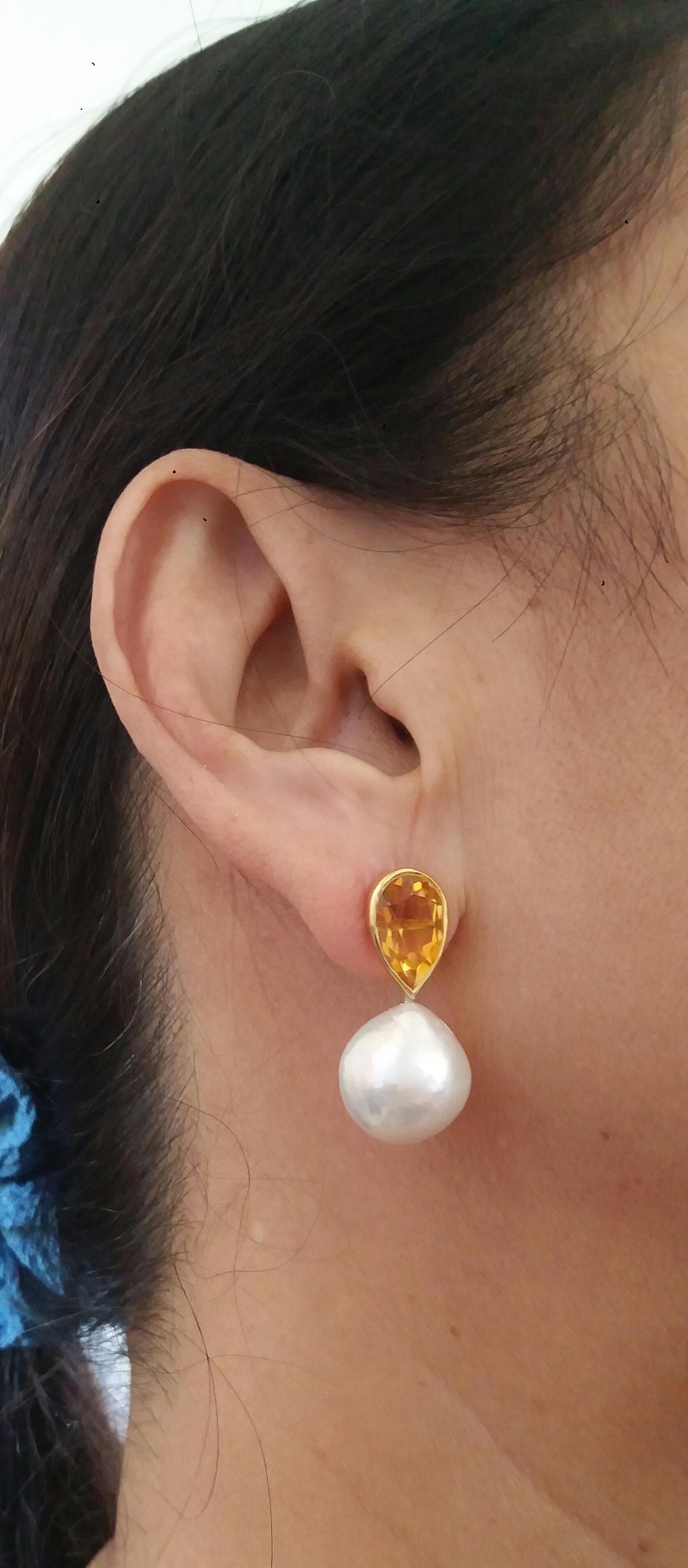 Pear Shape Citrine 14 Karat Yellow Gold Bezel White Baroque Pearls Stud Earrings For Sale 12