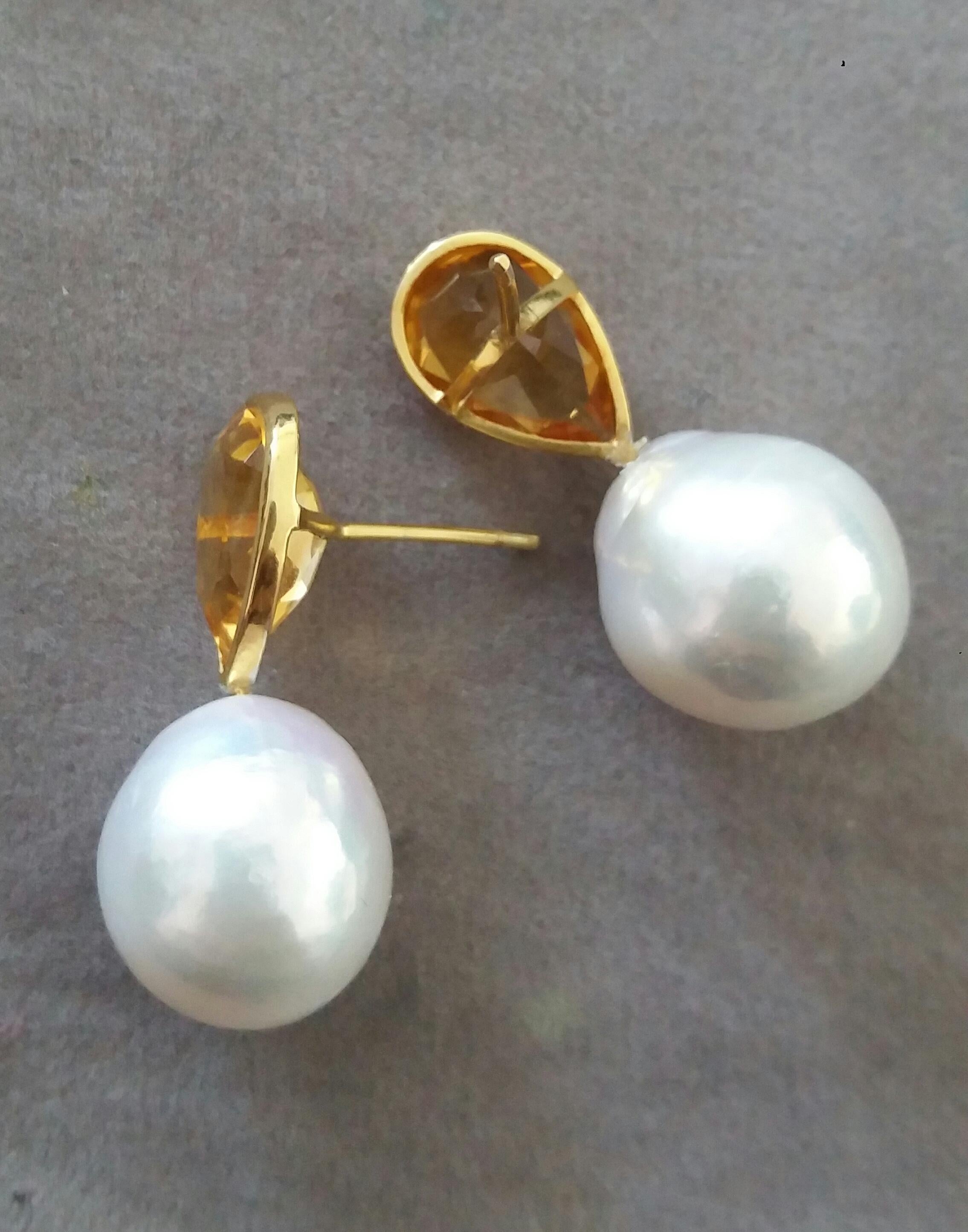 Pear Shape Citrine 14 Karat Yellow Gold Bezel White Baroque Pearls Stud Earrings For Sale 2