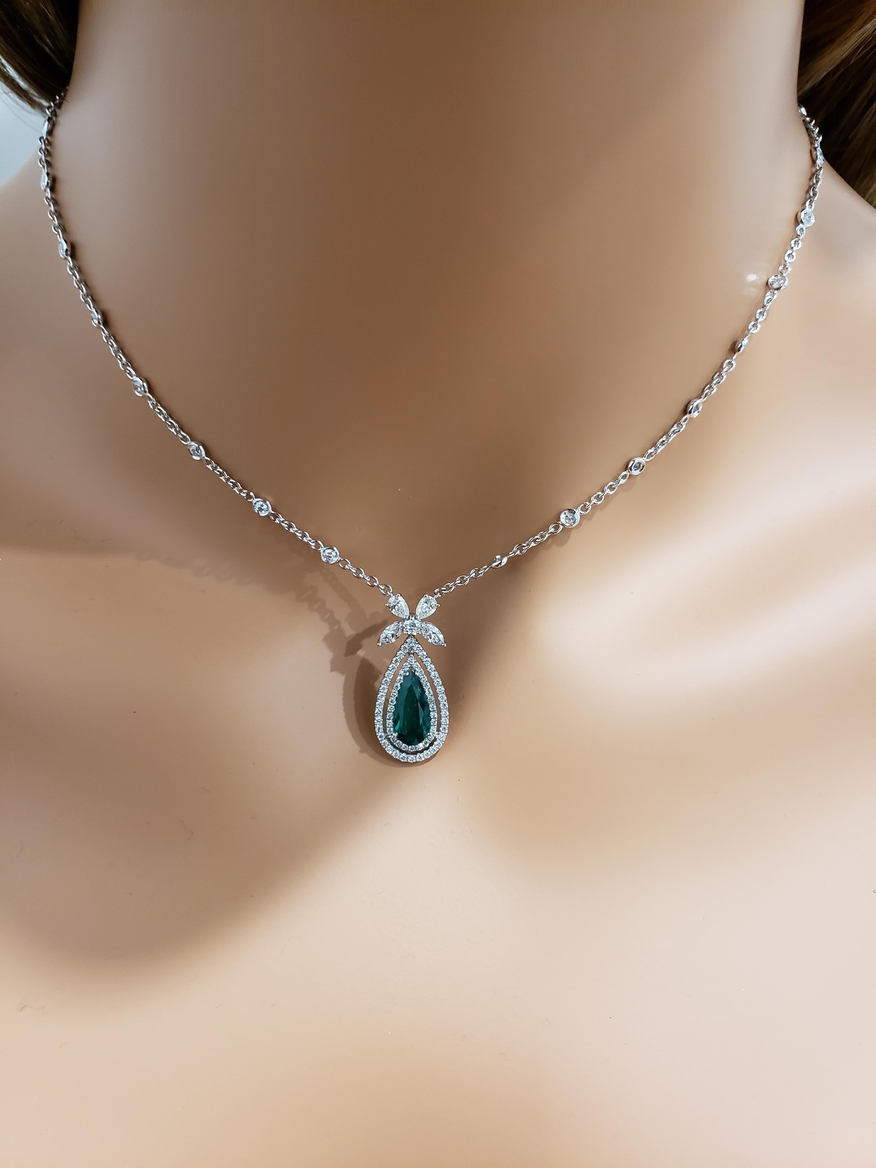 Roman Malakov, Pear Shape Colombian Emerald and Diamond Halo Pendant Necklace In New Condition In New York, NY