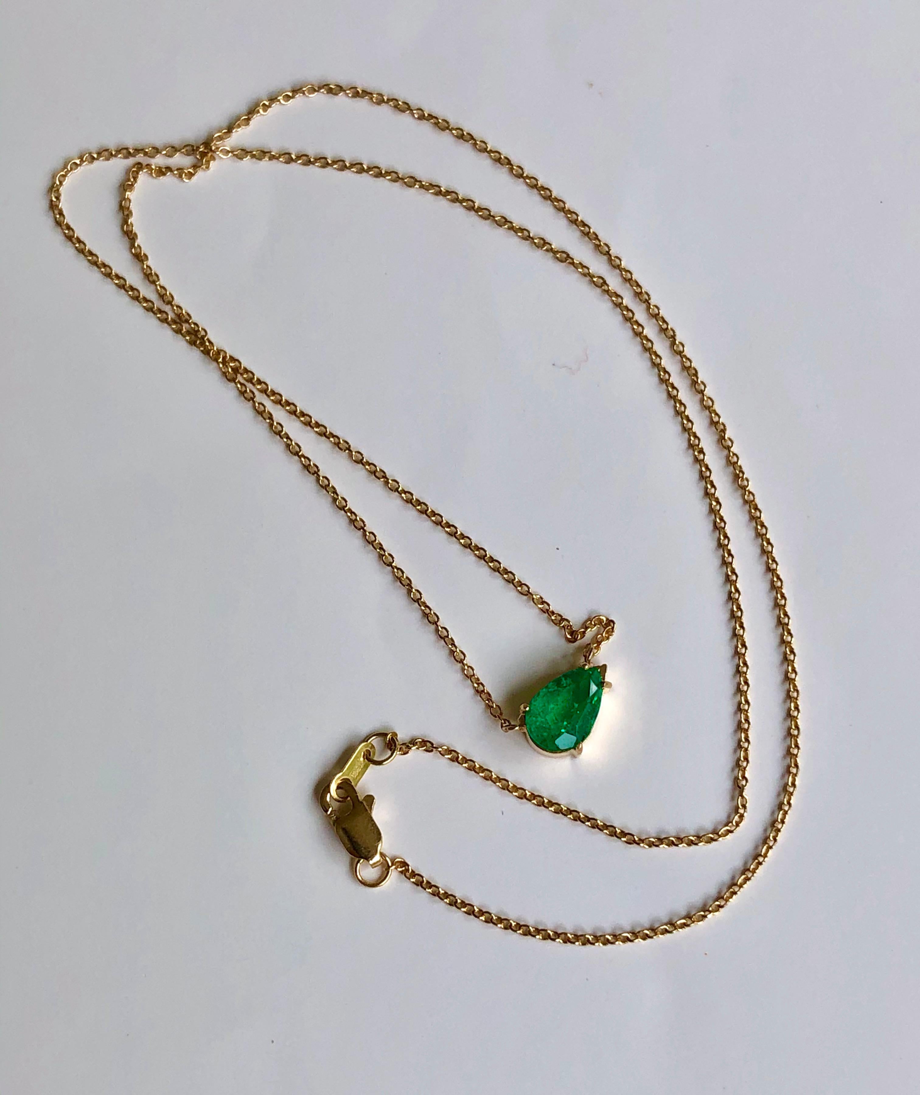 emerald solitaire necklace