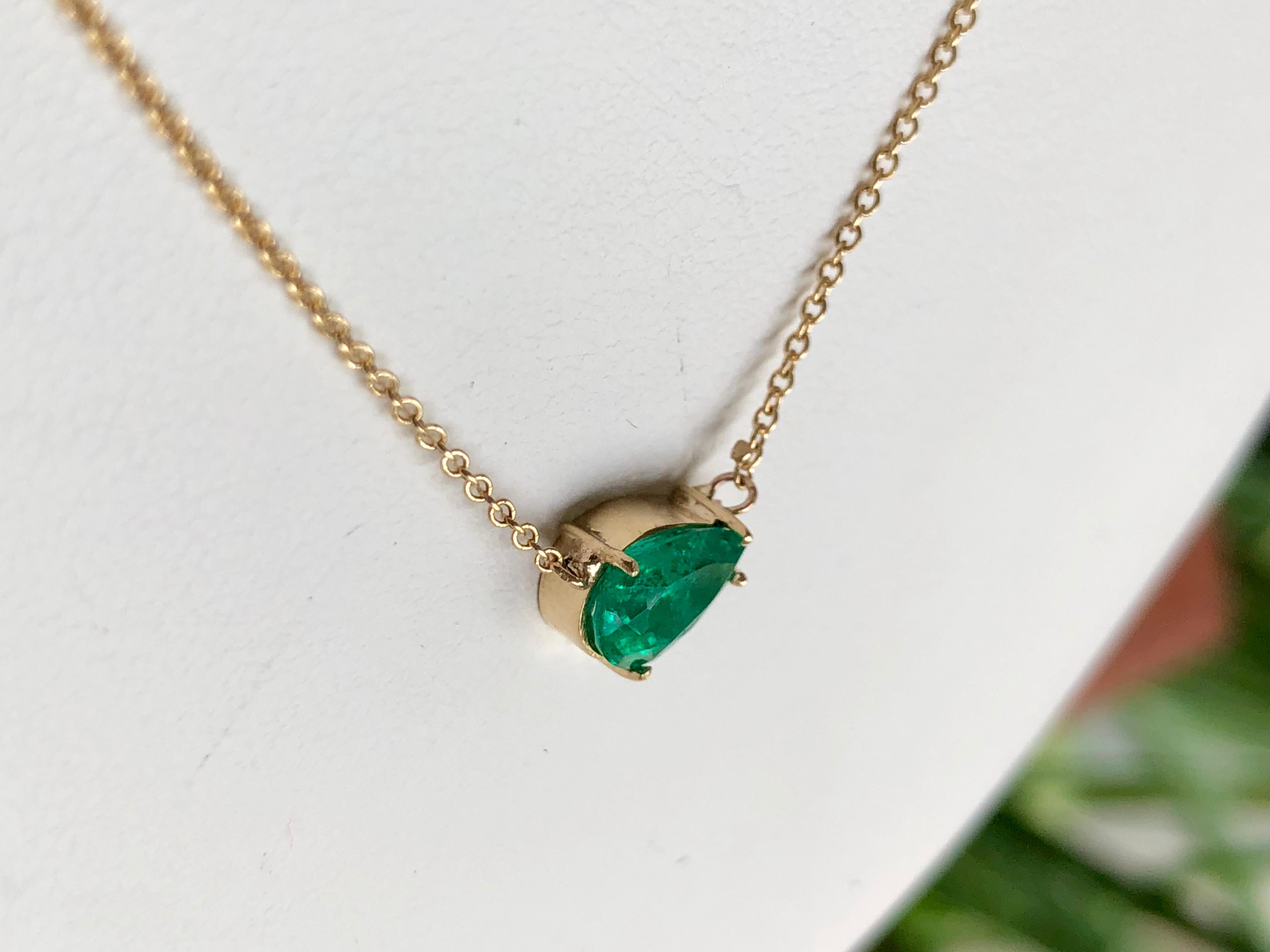 solitaire emerald necklace