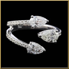Pear Shape Diamond 3-Stone Fashion Ring in 18 Karat Gold