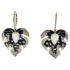 Pendientes Araña De Diamantes Y Esmalte En Forma De Pera En Oro De 18 K.