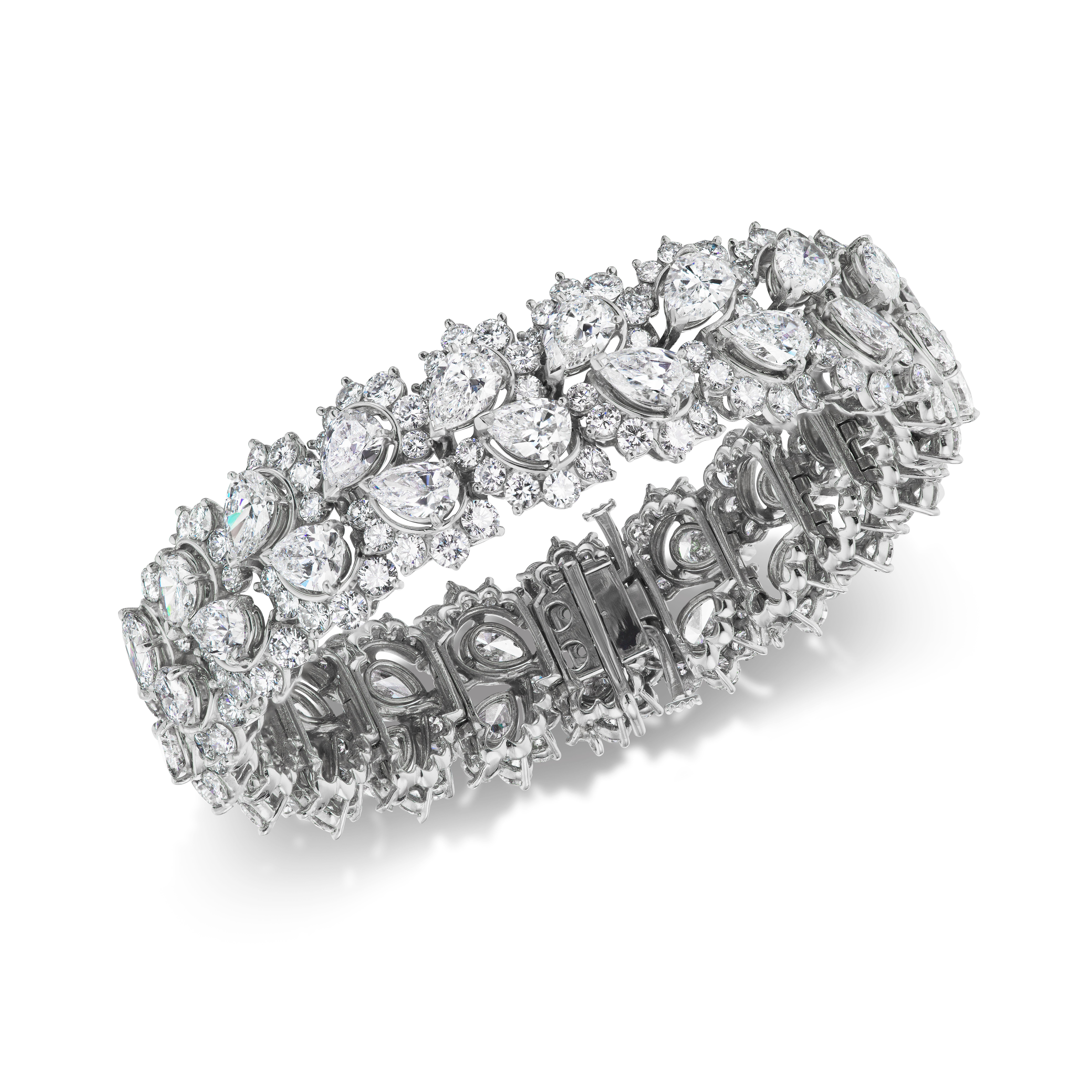Pear Shape Diamond and Platinum Cluster Bracelet In Good Condition In New York, NY