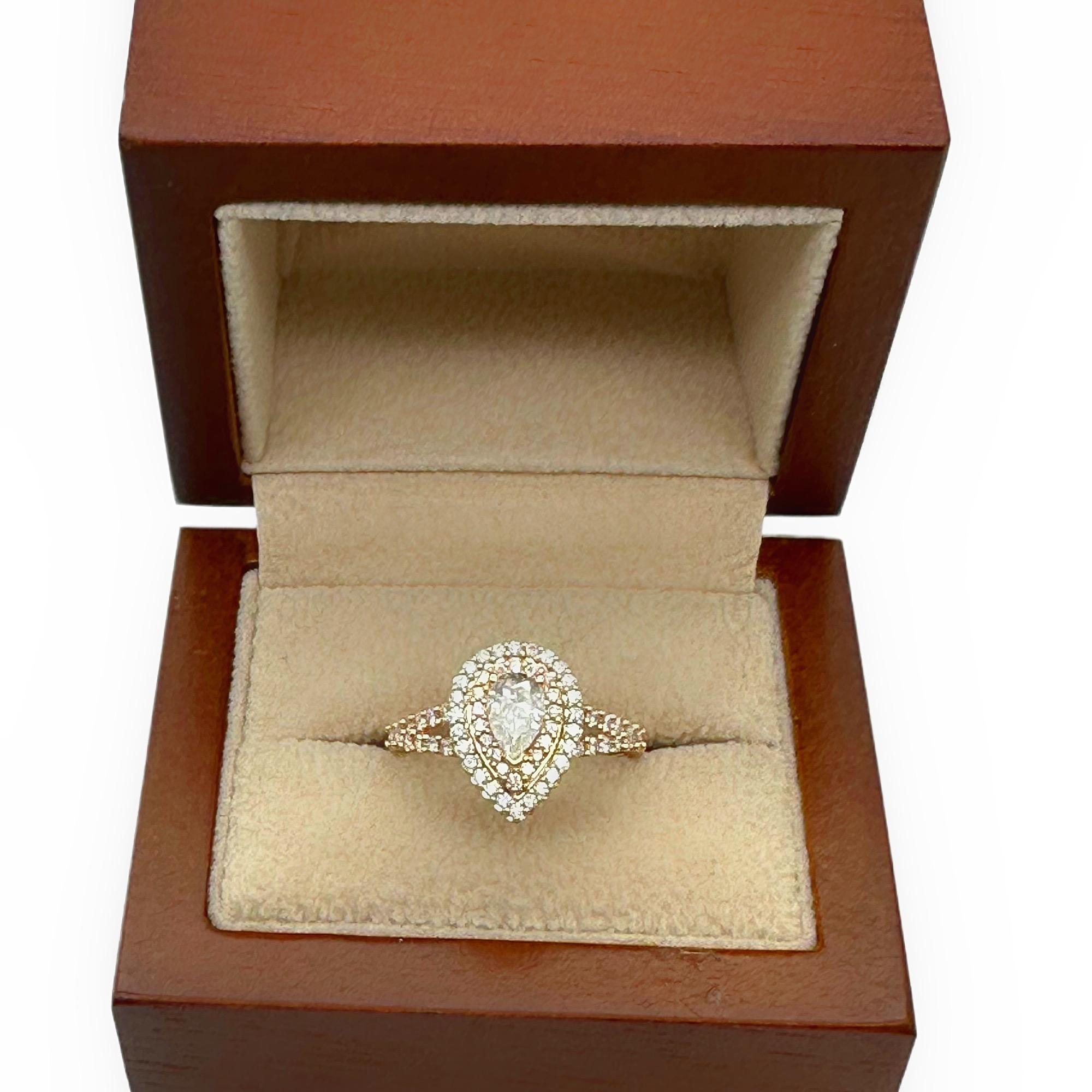 Taglio a goccia Anello di fidanzamento con diamante a forma di pera a doppio alone ~1,13 tcw Oro bianco e rosa 14K in vendita