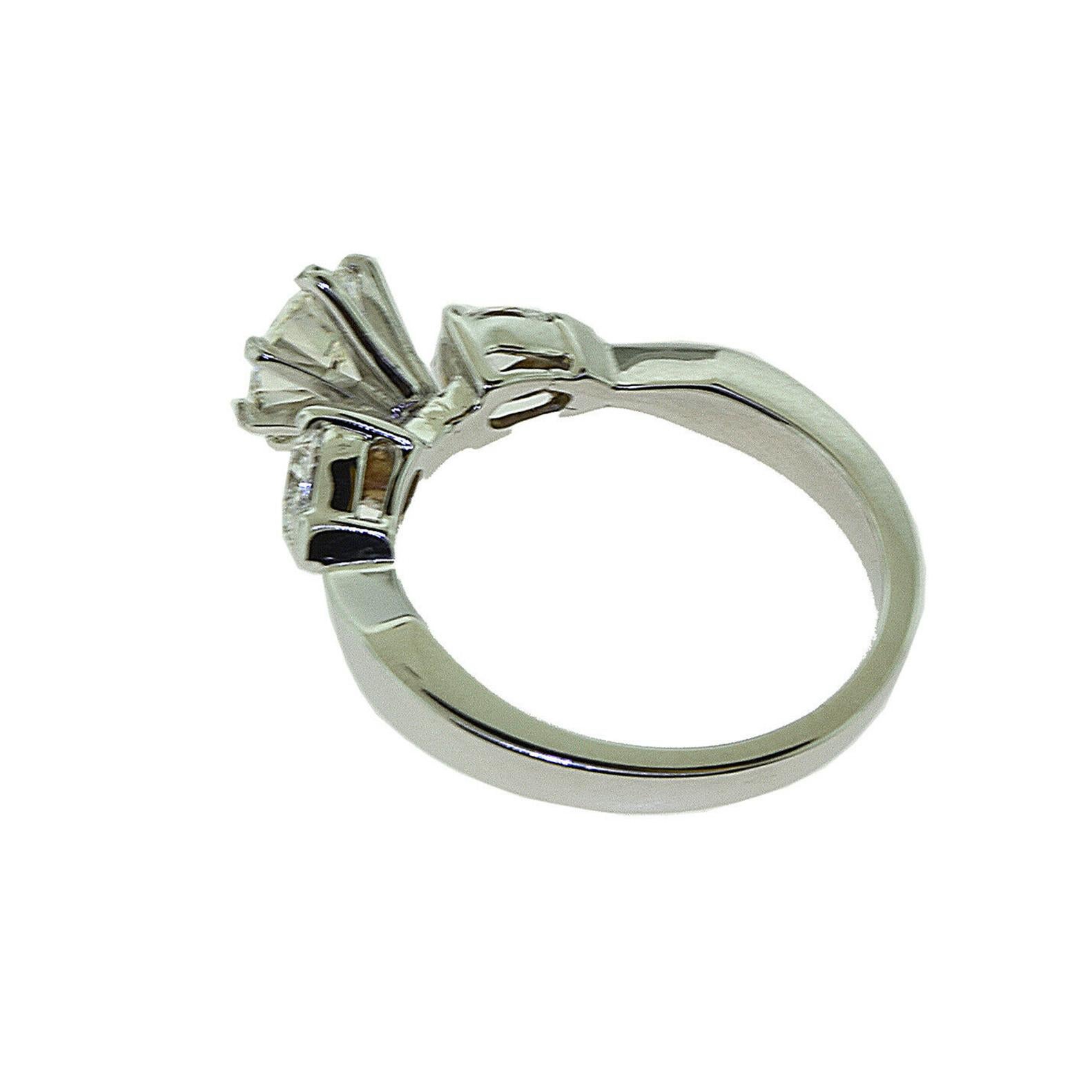 Birnenförmiger Diamant-Verlobungsring (Tropfenschliff) im Angebot